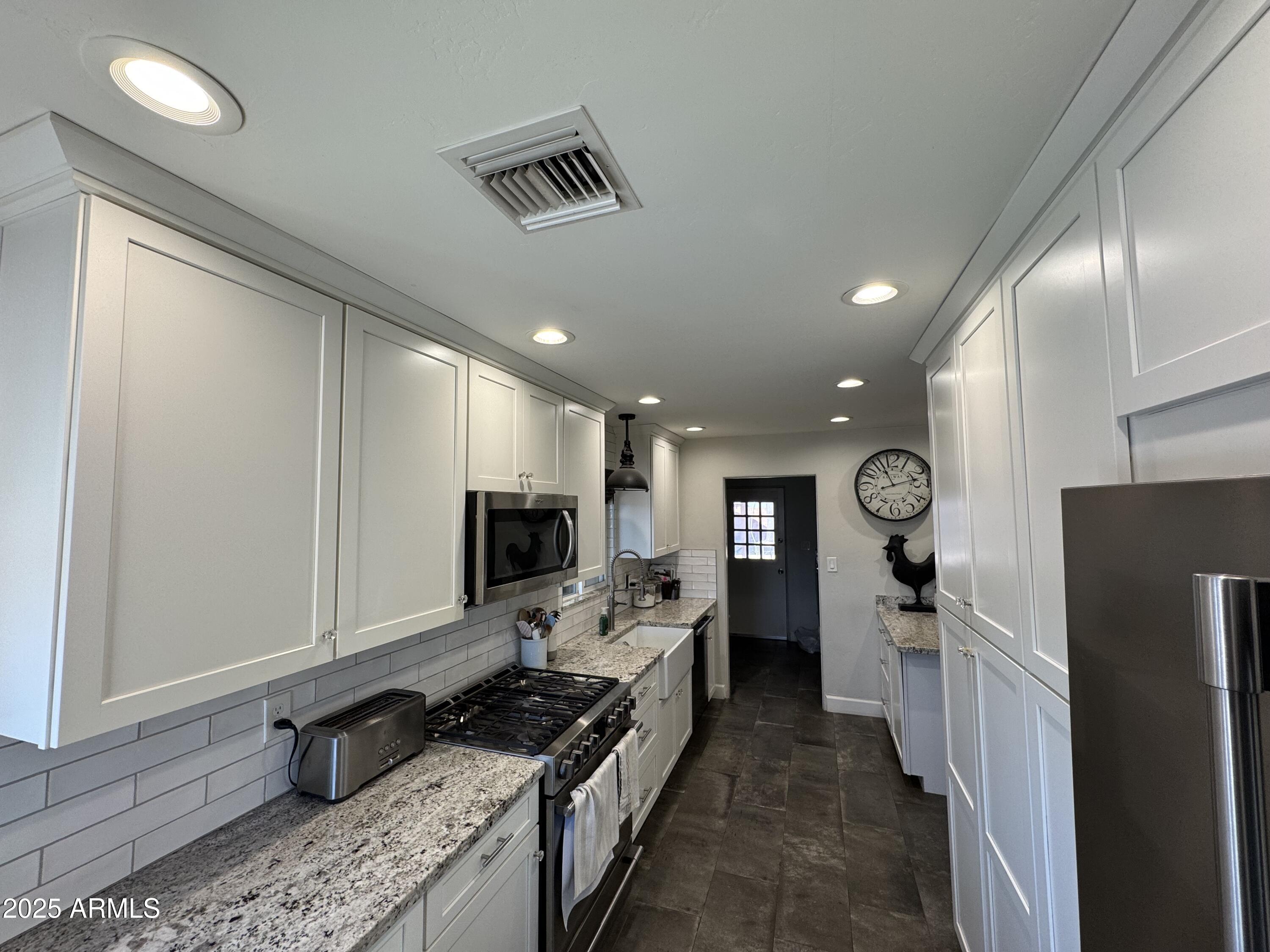 416 N ORANGE --