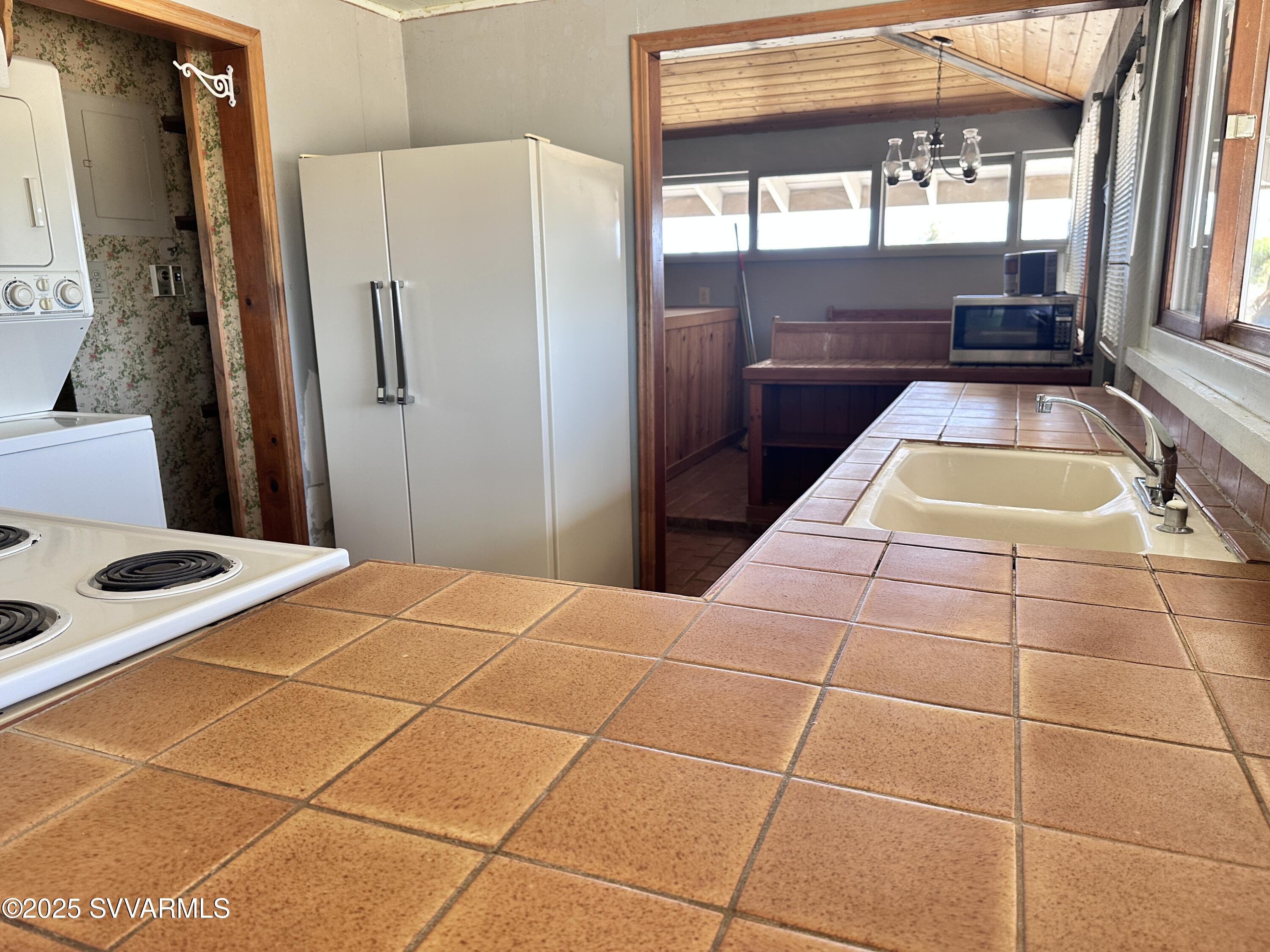 TWO PONDS ESTATES - Residential