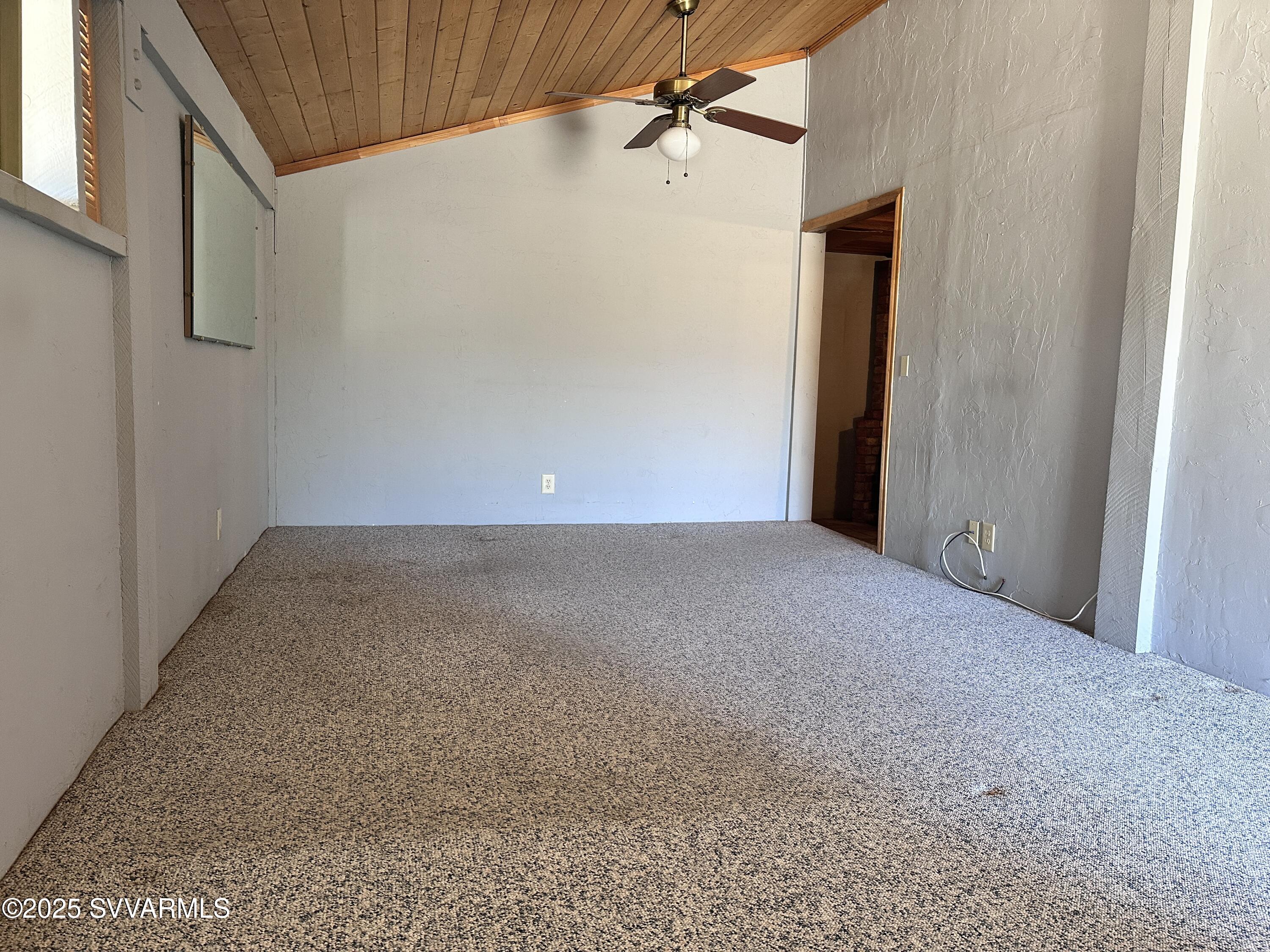 1820 W CIMARRON Drive