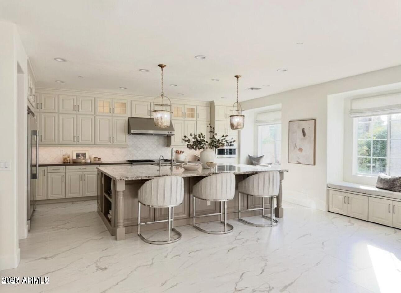 2931 E MADISON VISTAS Drive