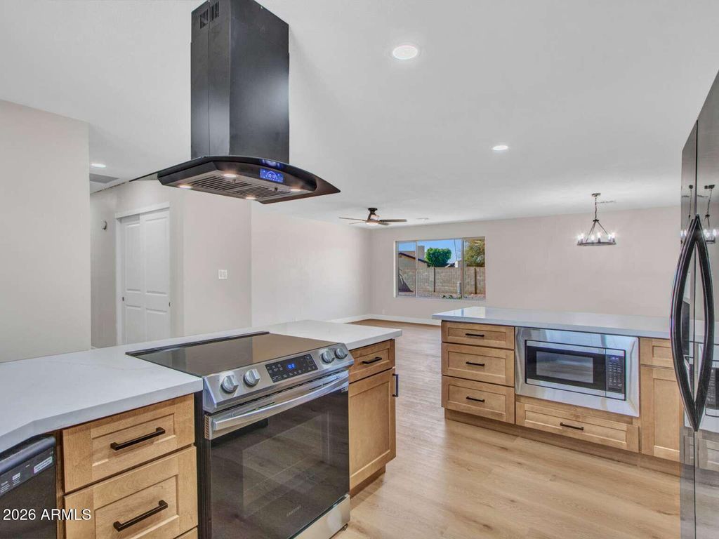 Photo of 4915 W Shangri La Road, Glendale, AZ 85304 (MLS # 7017505)
