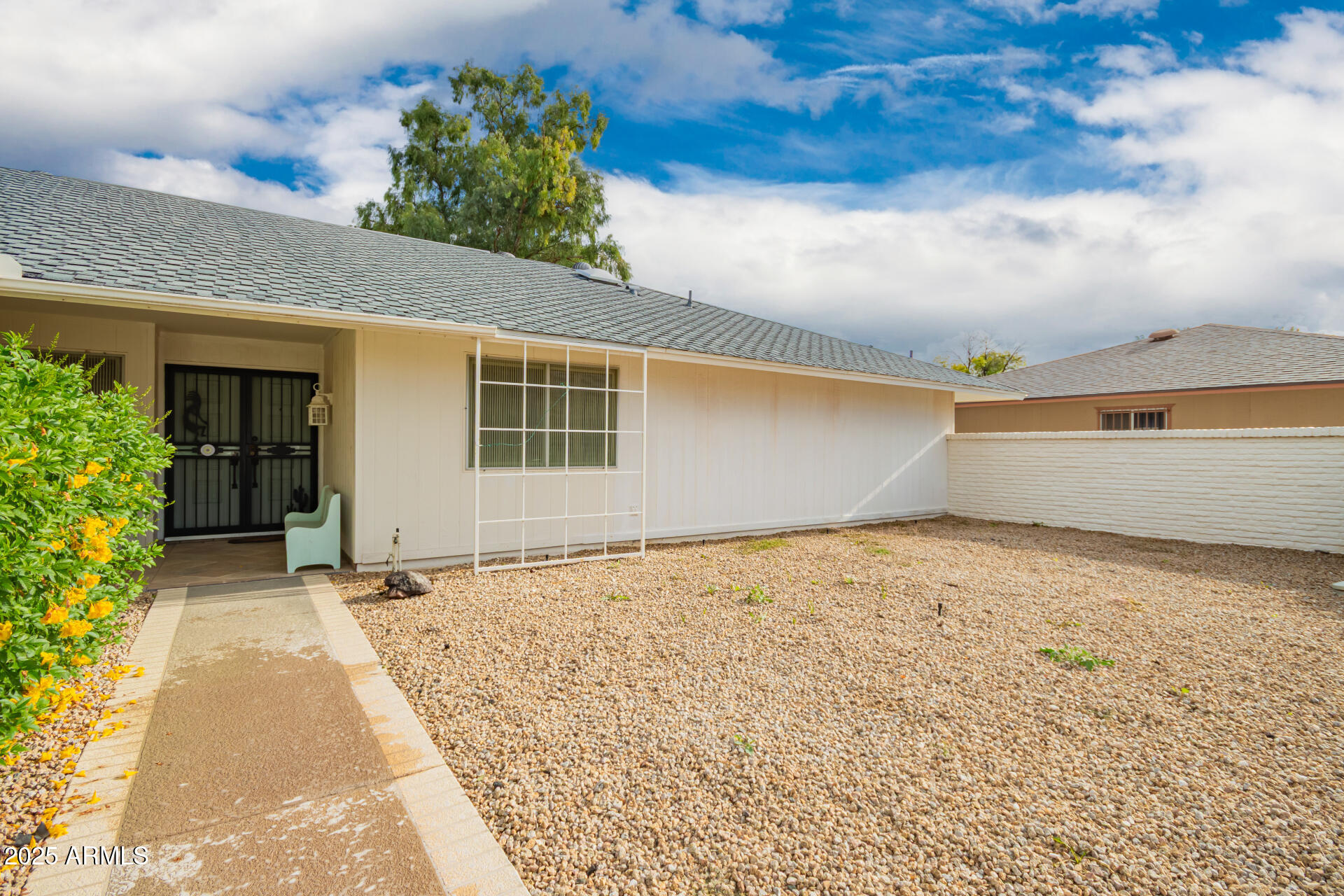 10102 W CONCHO Circle