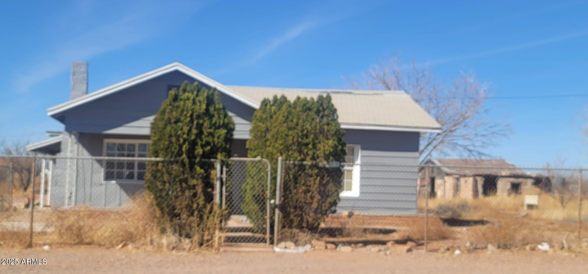 Listing image 1