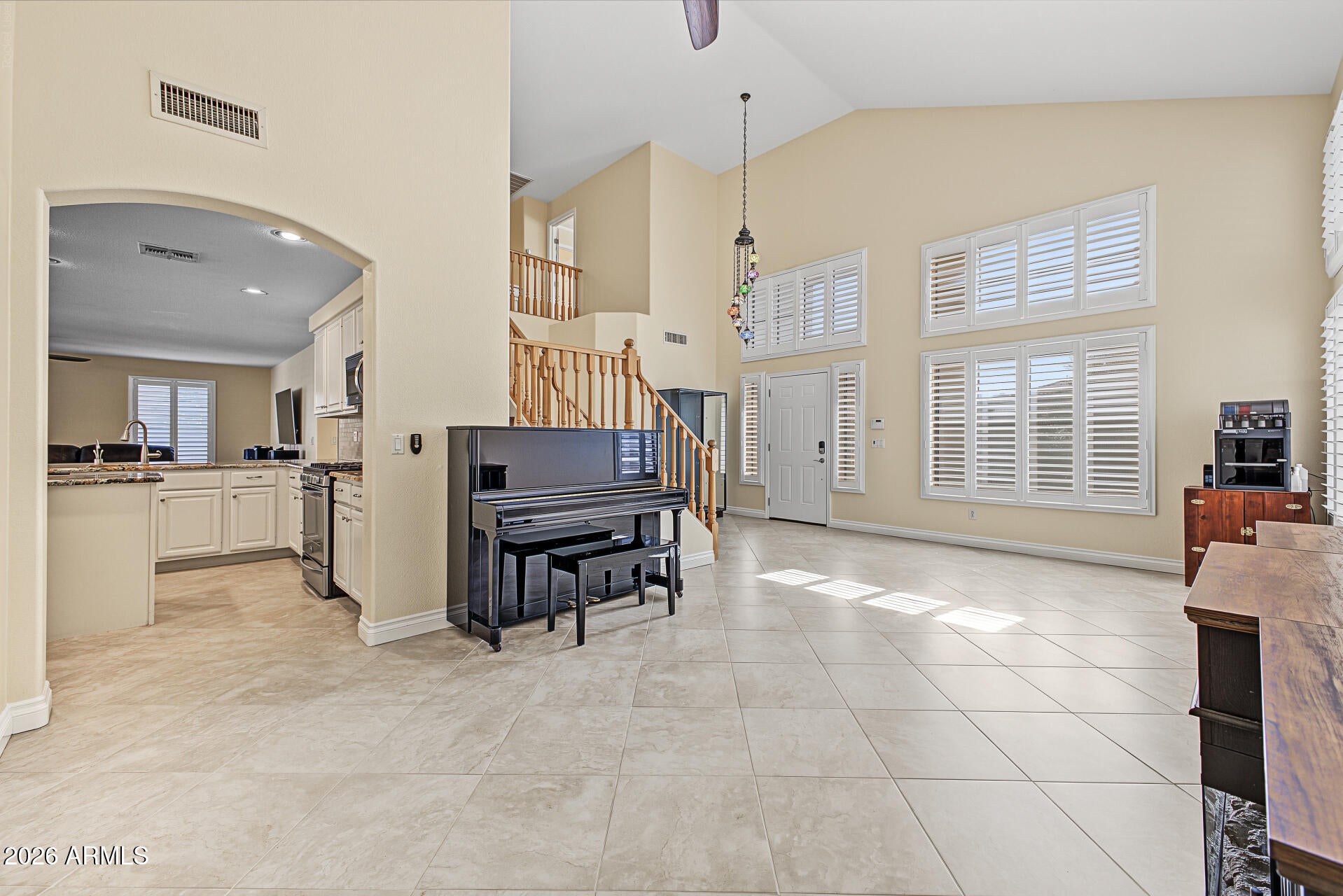 282 W RAVEN Drive