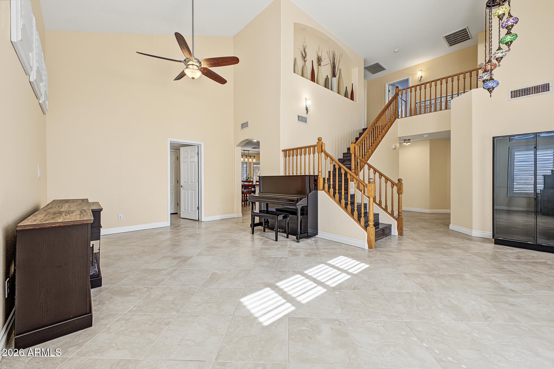 282 W RAVEN Drive