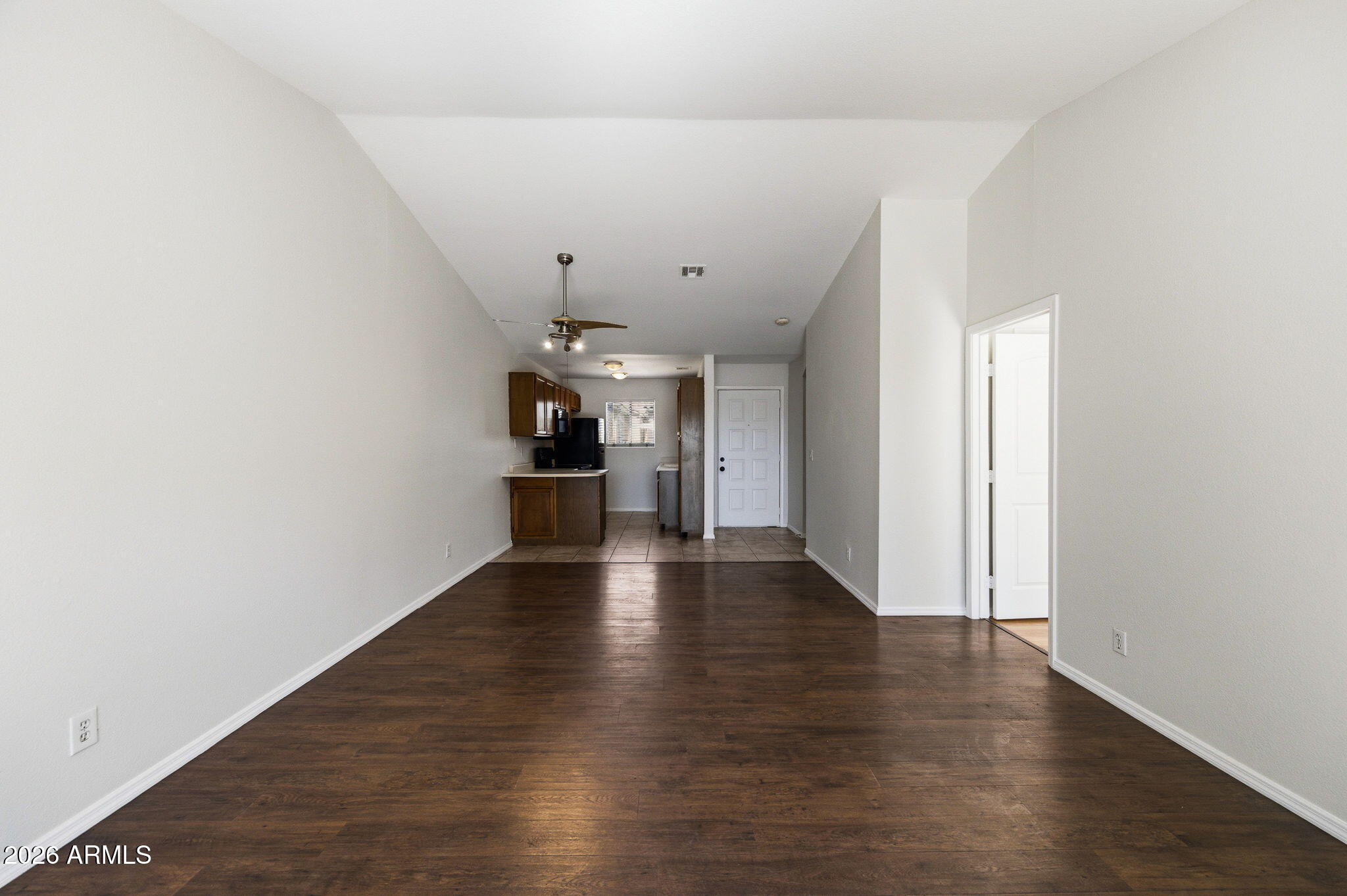 653 W GUADALUPE Road 2015