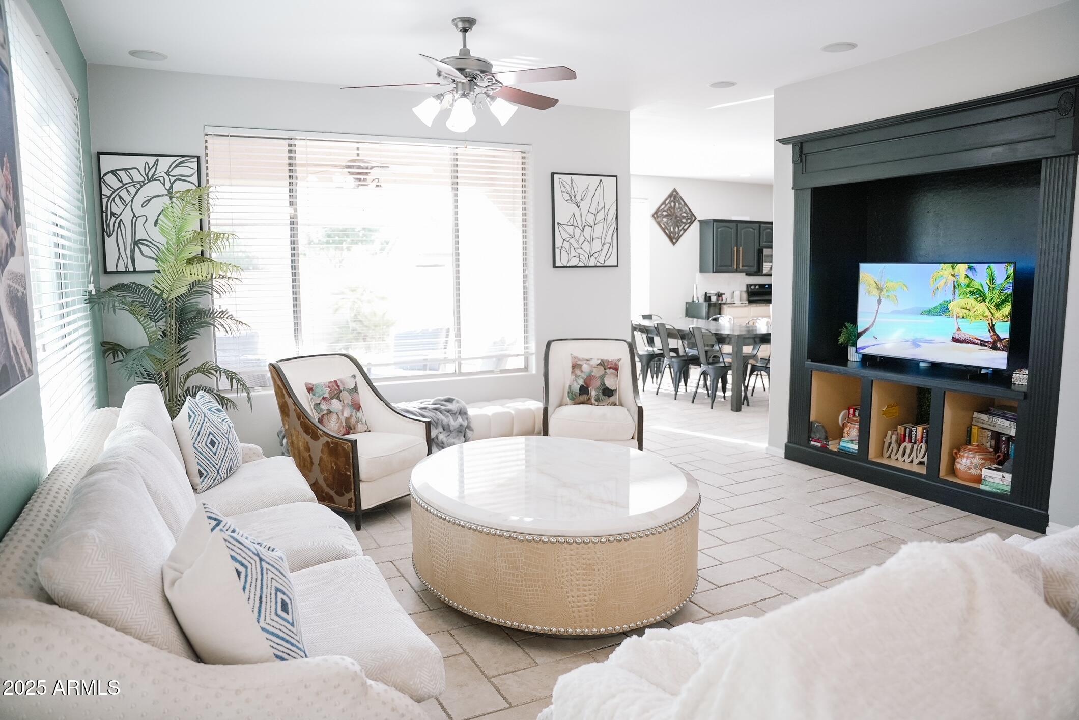 Homes 4 3112 S LOIS Lane
