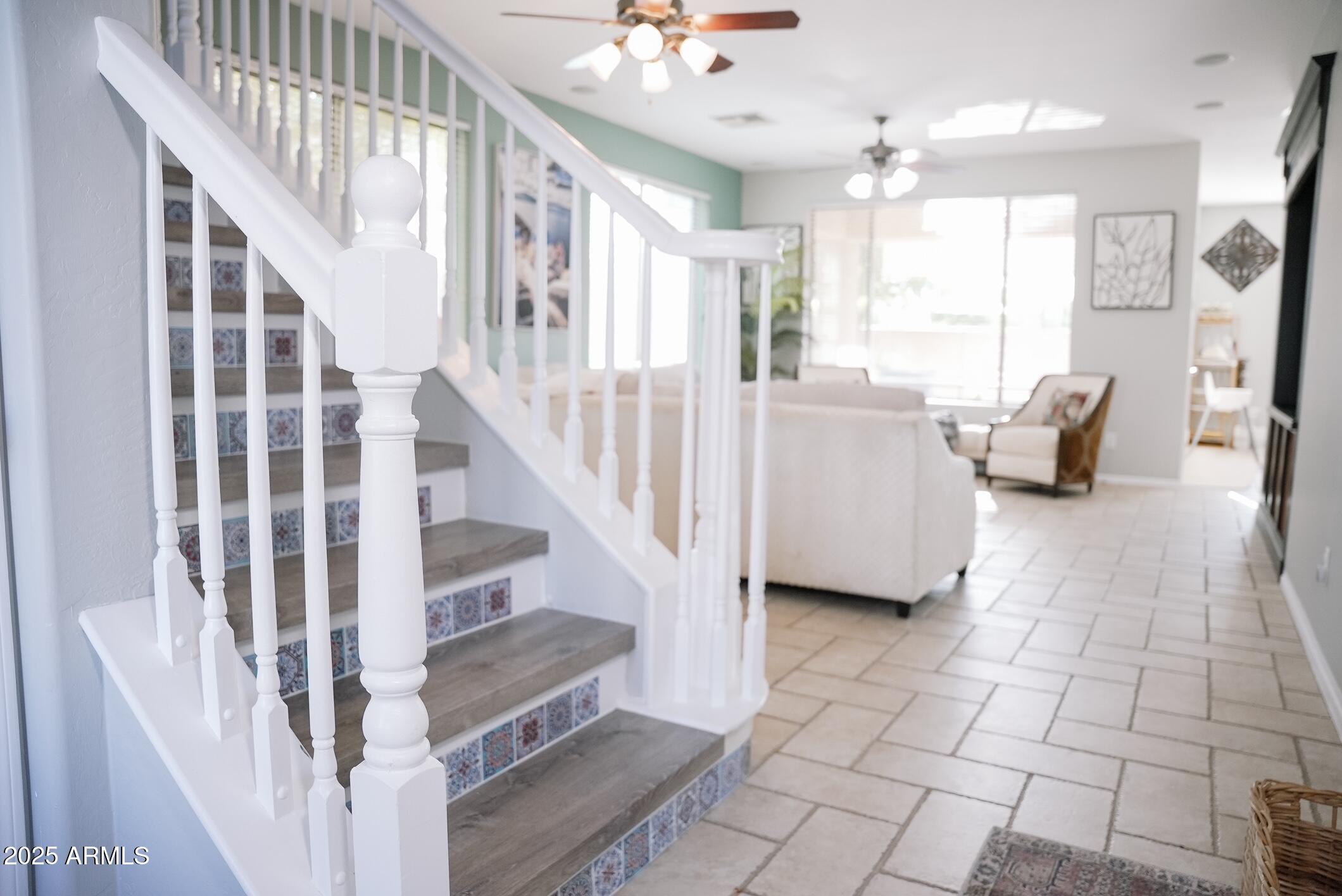 Homes 1 3112 S LOIS Lane