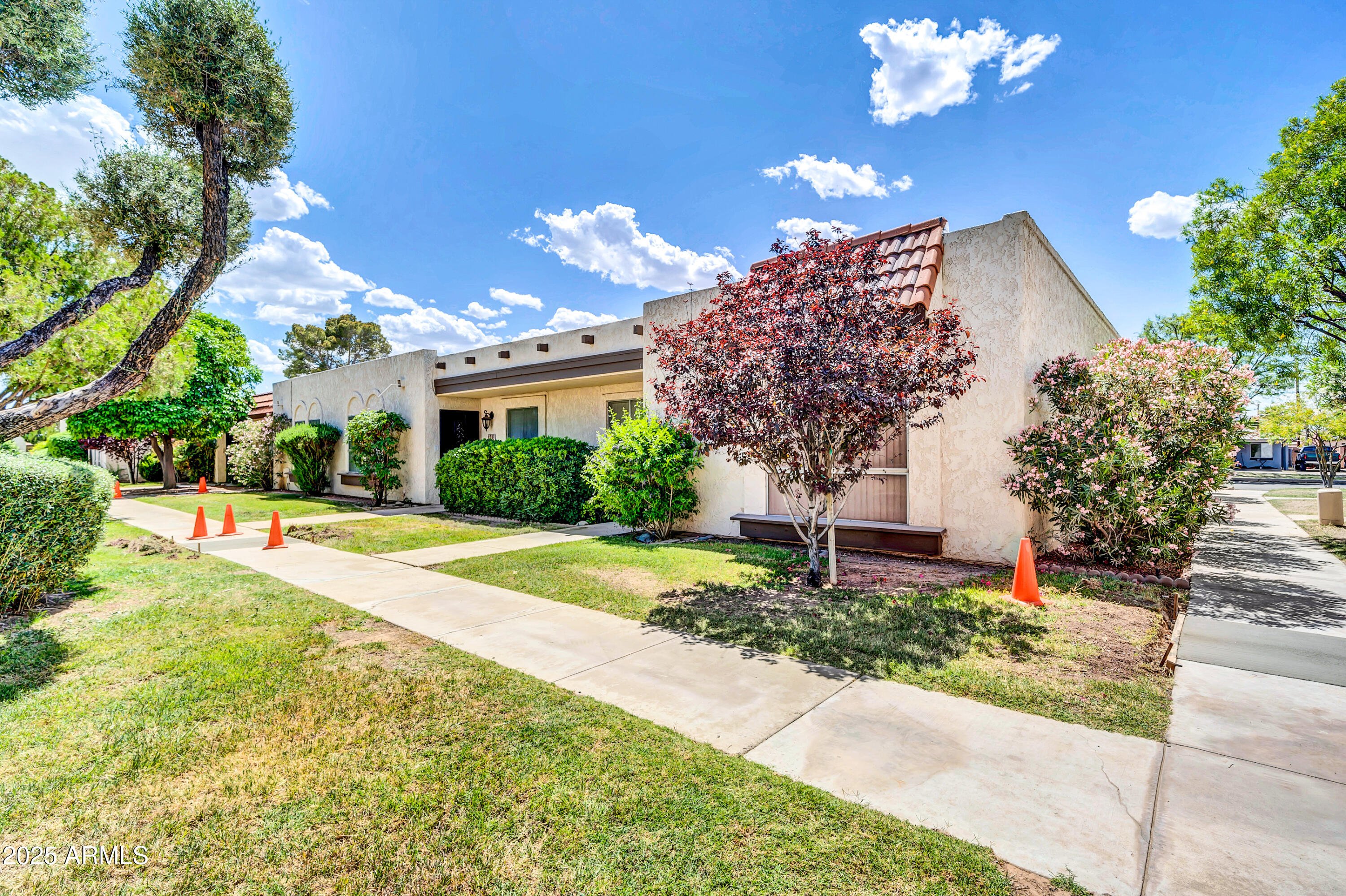 1733 N MILLER Road