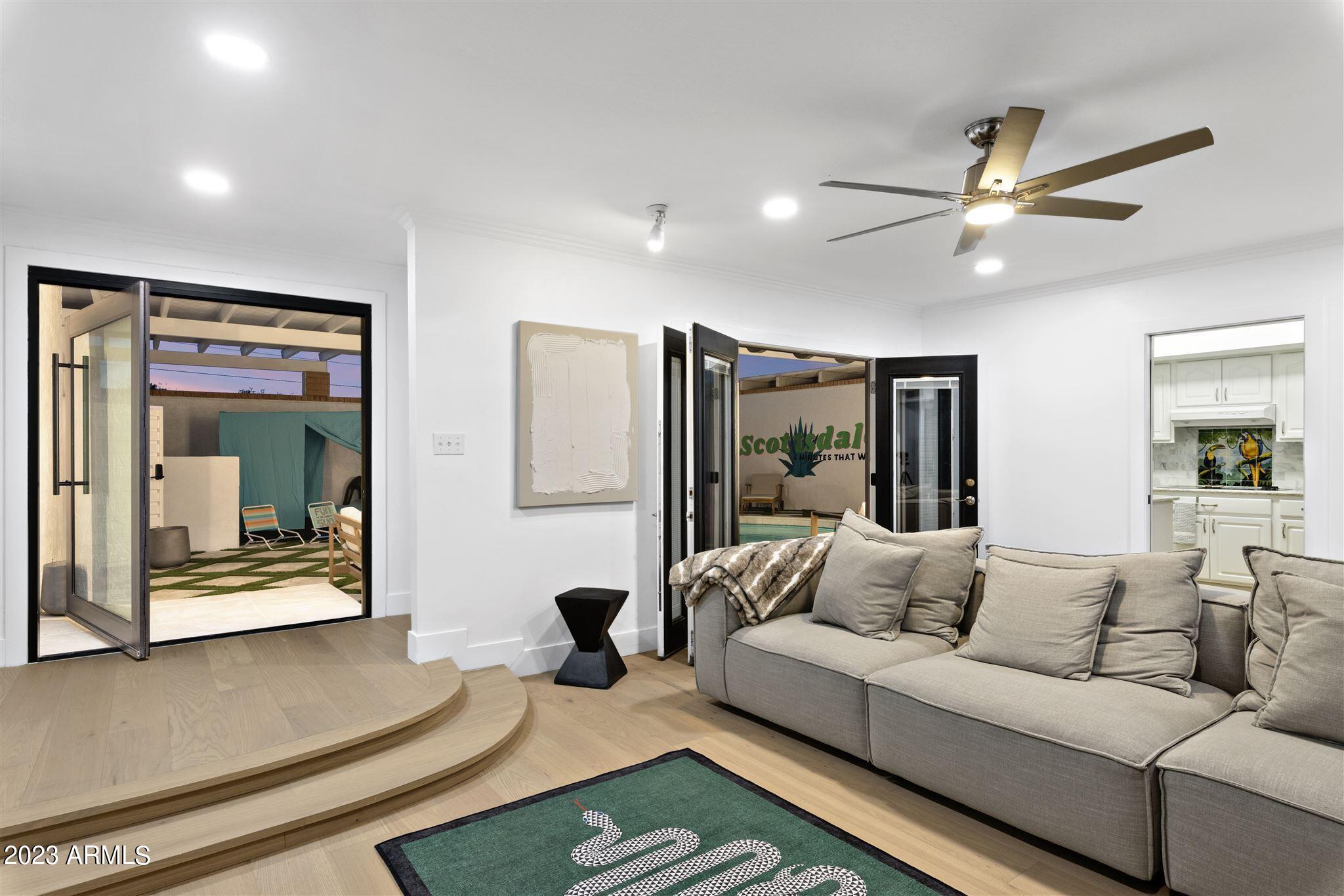 2629 S COUNTRY CLUB Way