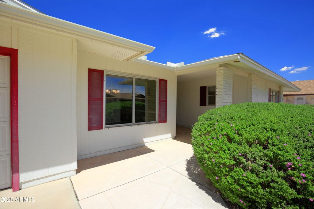 Photo of 10134 W Pine Springs Drive, Sun City, AZ 85373 (MLS # 6912325)