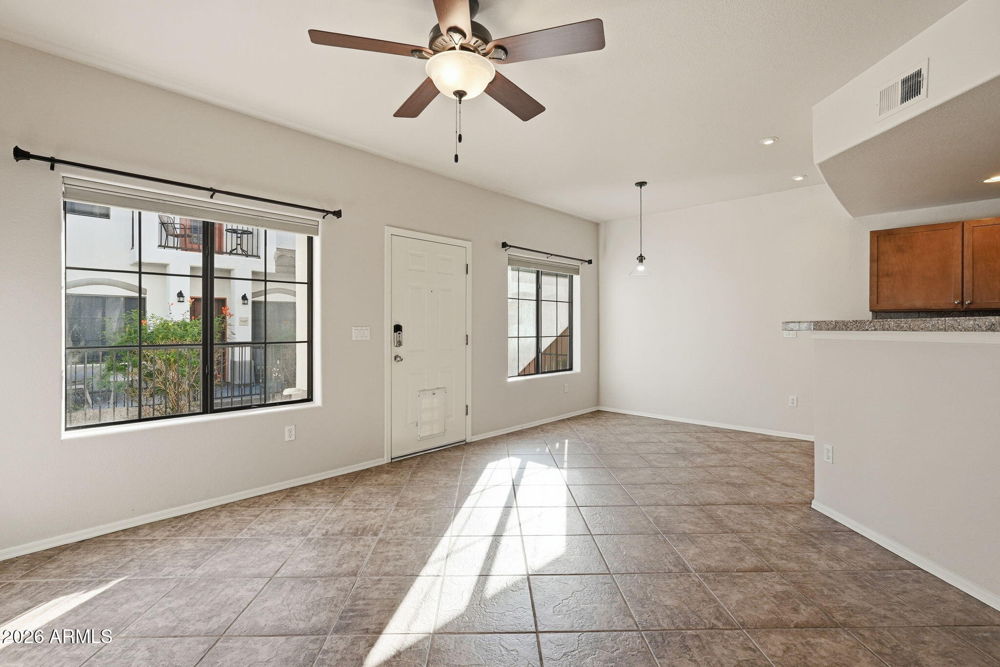 3150 E BEARDSLEY Road 1064