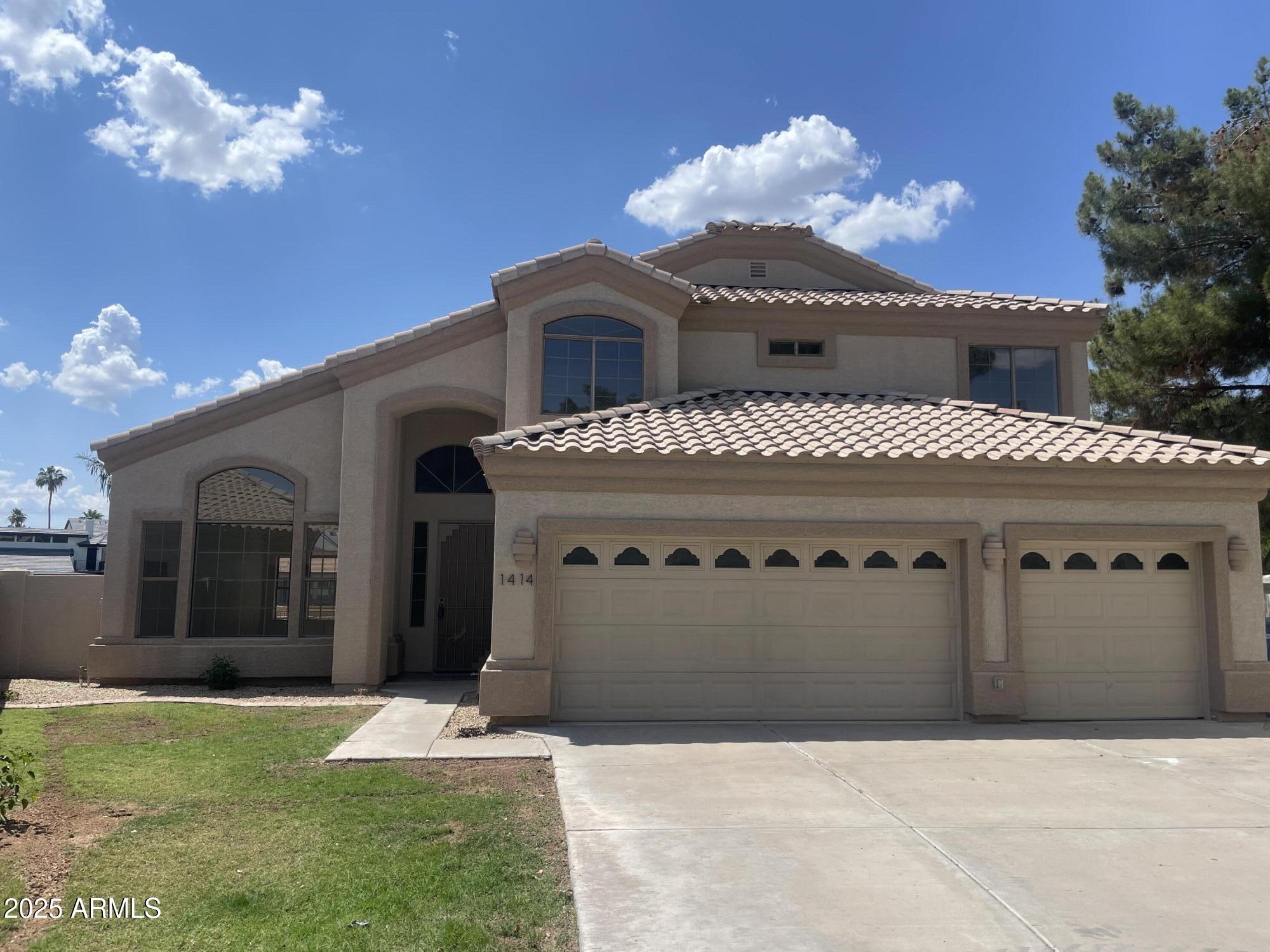 1414 N PALMSPRINGS Drive