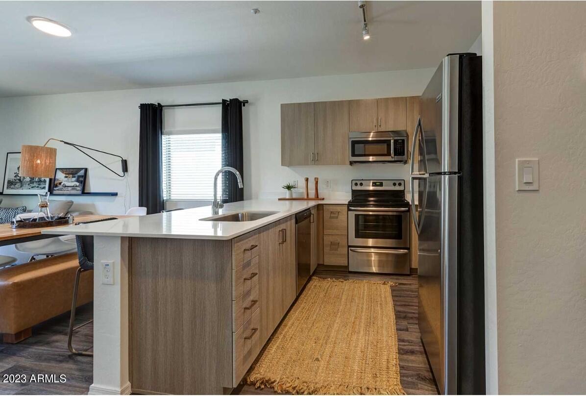 35035 N North Valley Parkway 2