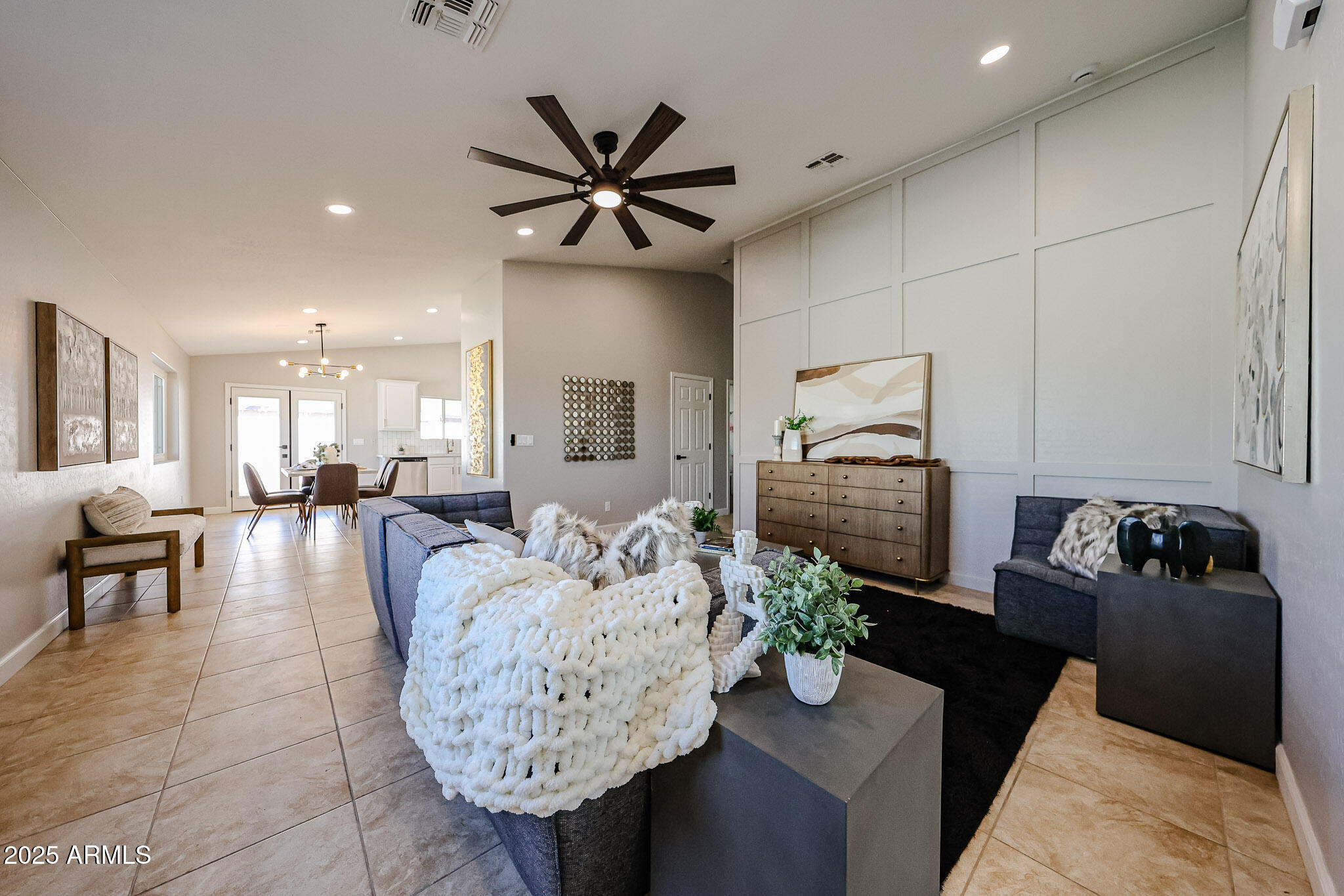 10334 E Diamond Avenue