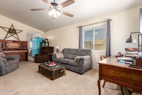 Single Family Residence in Arizona City AZ 8720 TINAJAS Drive 2.jpg