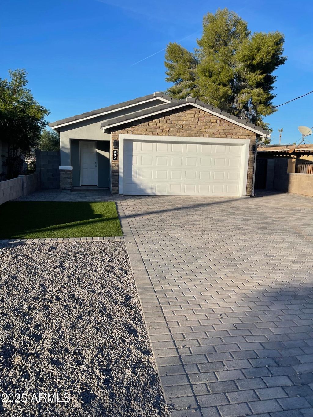 Photo of 82 W Brooks Street, Gilbert, AZ 85233 (MLS # 6953557)