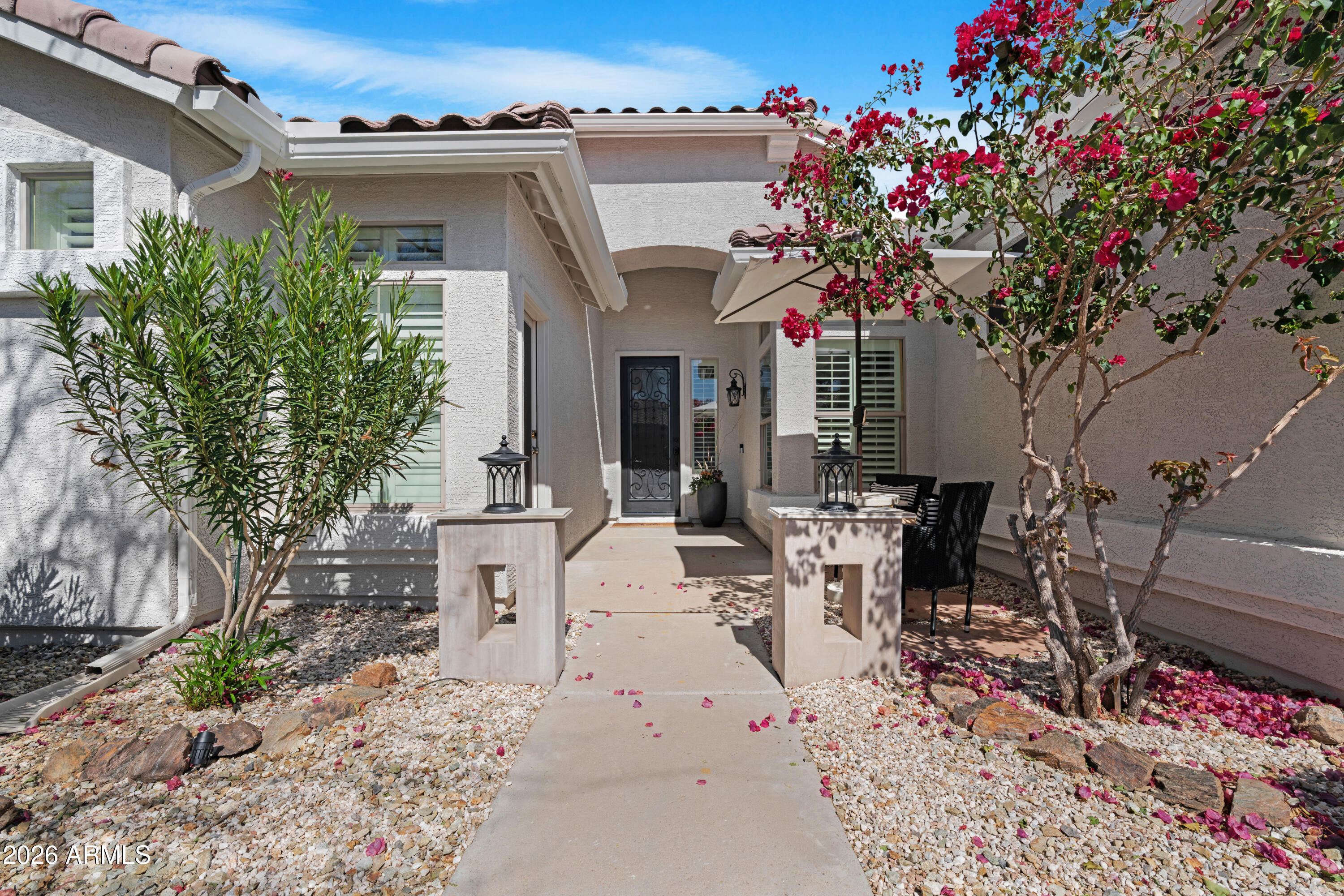 4586 E Nightingale Lane