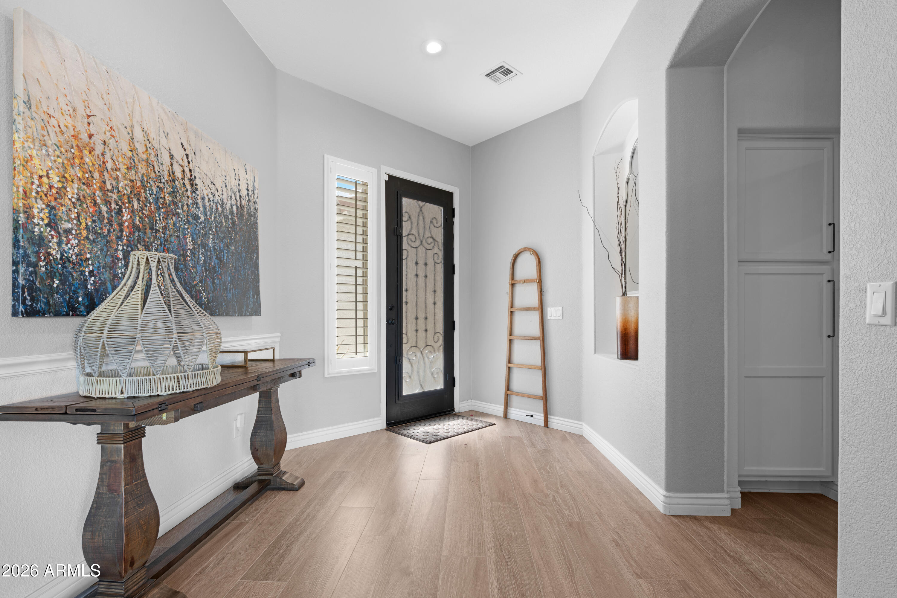 4586 E Nightingale Lane