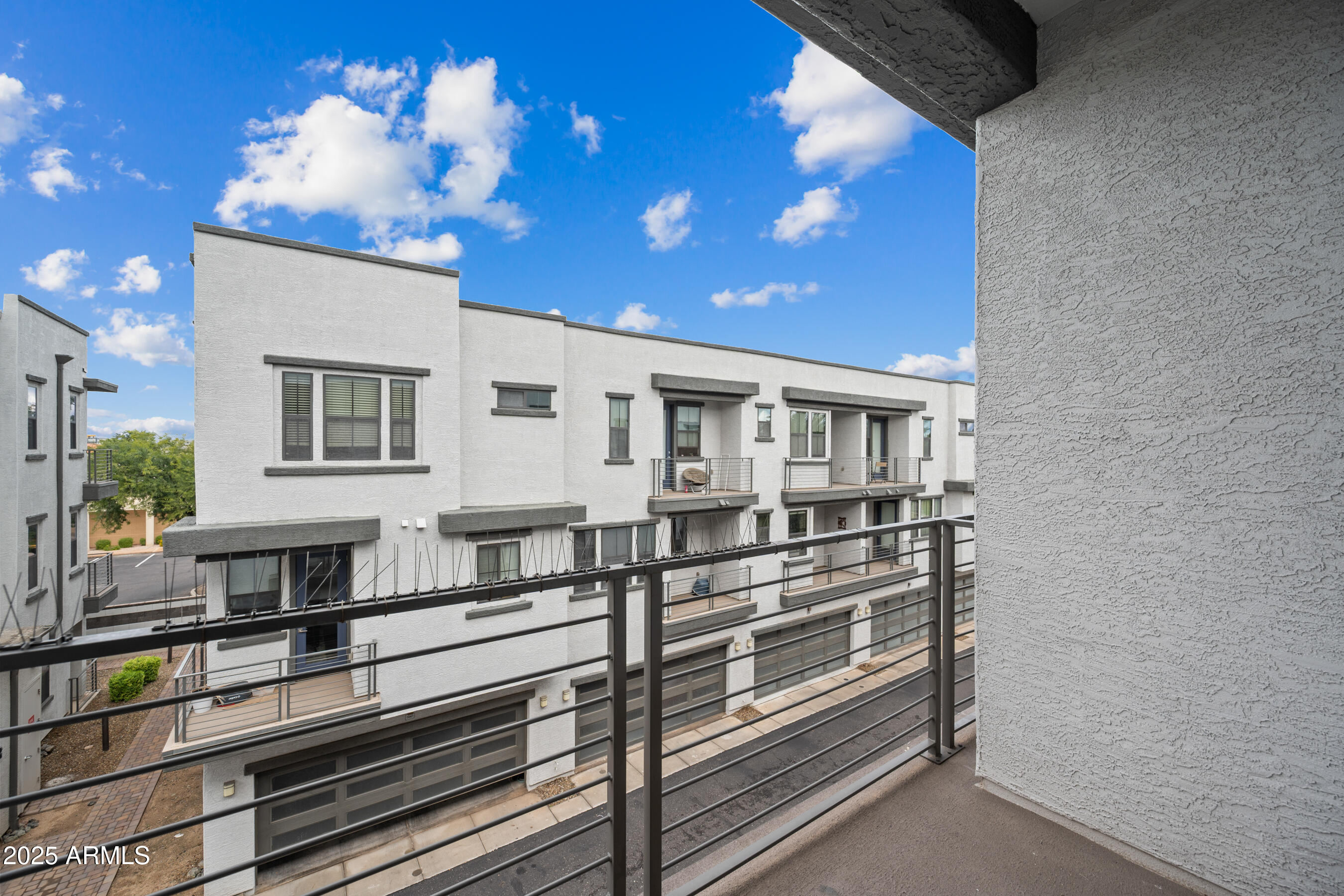 2090 S Dorsey Lane 1004