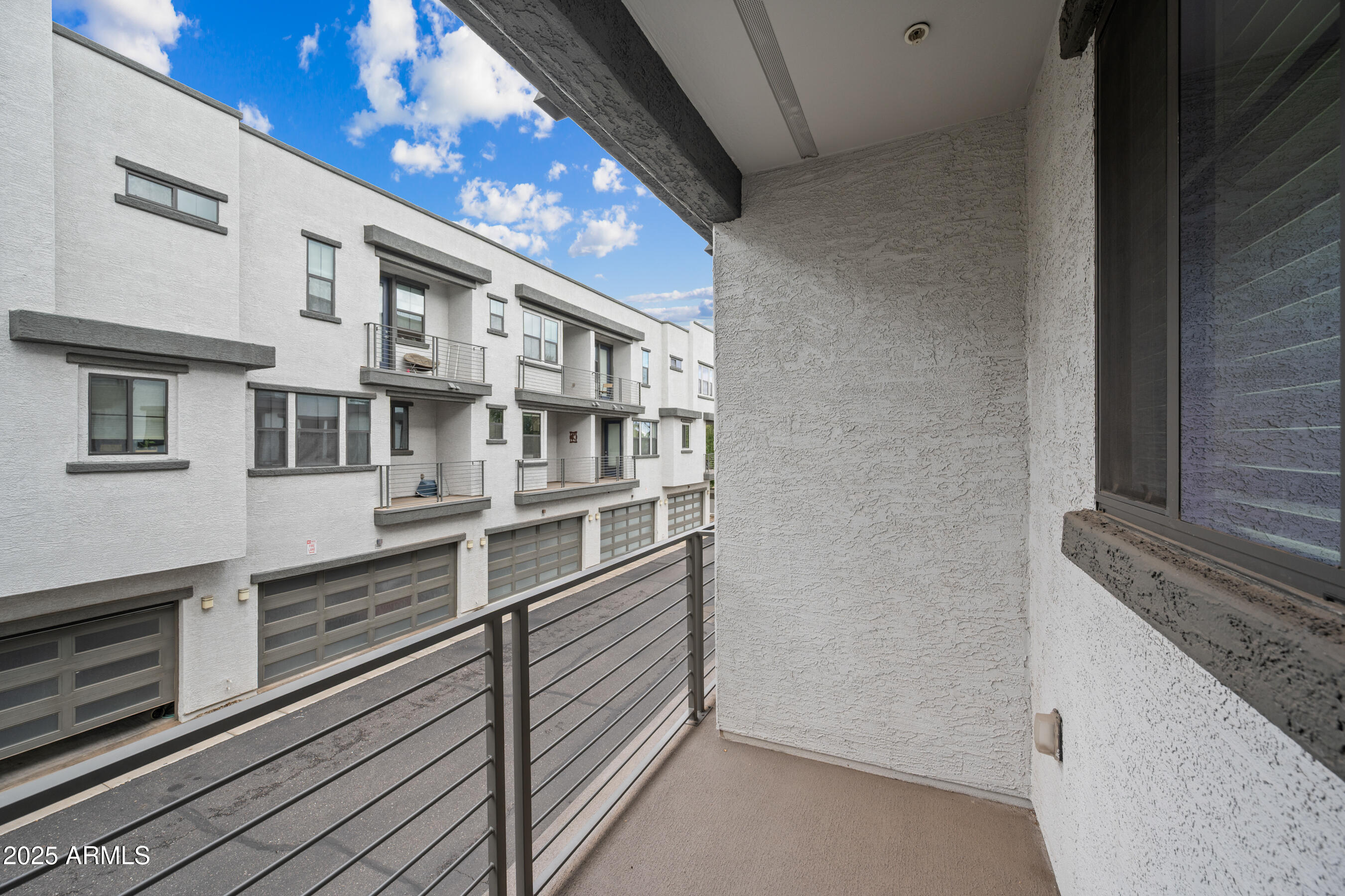 2090 S Dorsey Lane 1004