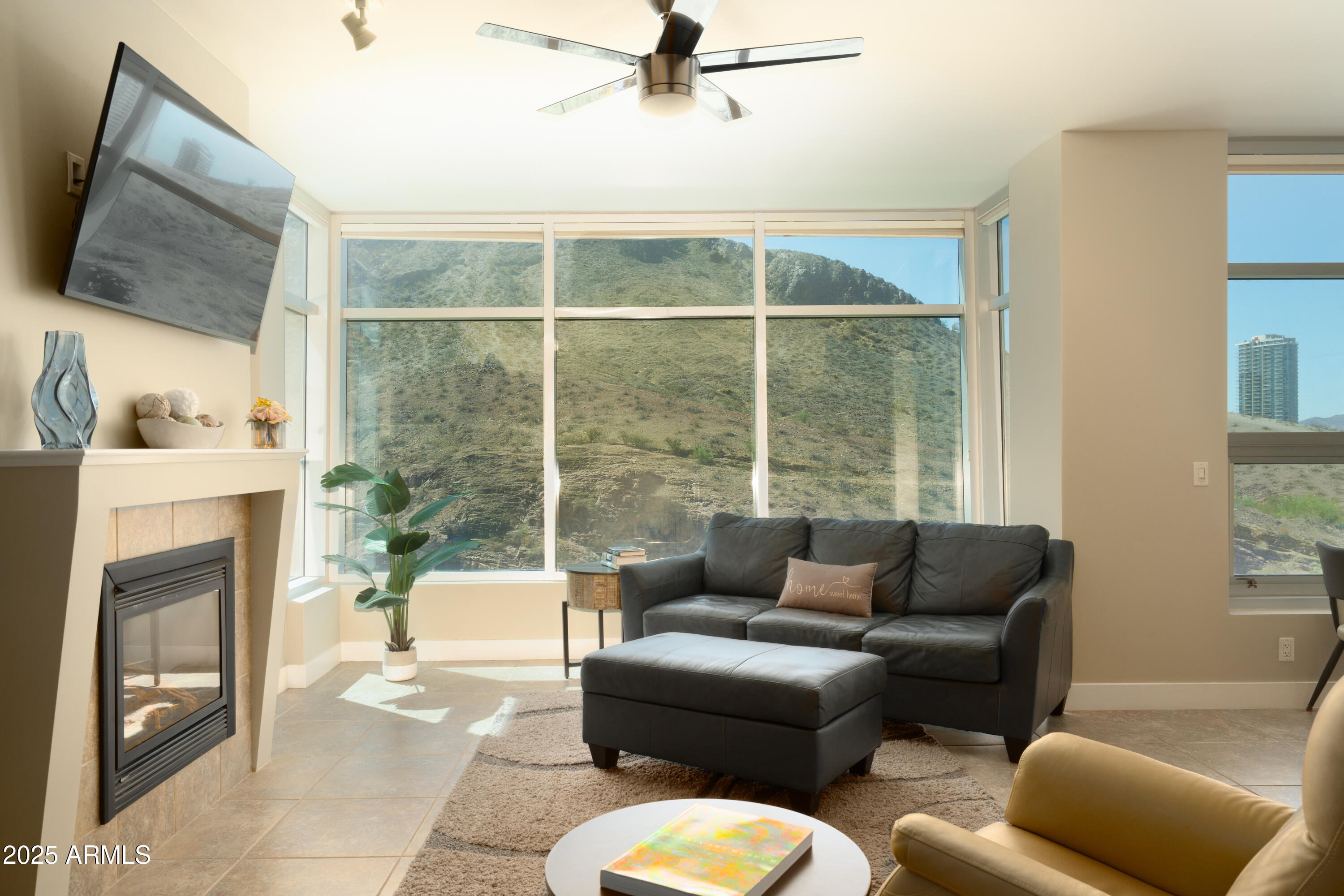 140 E RIO SALADO Parkway 412