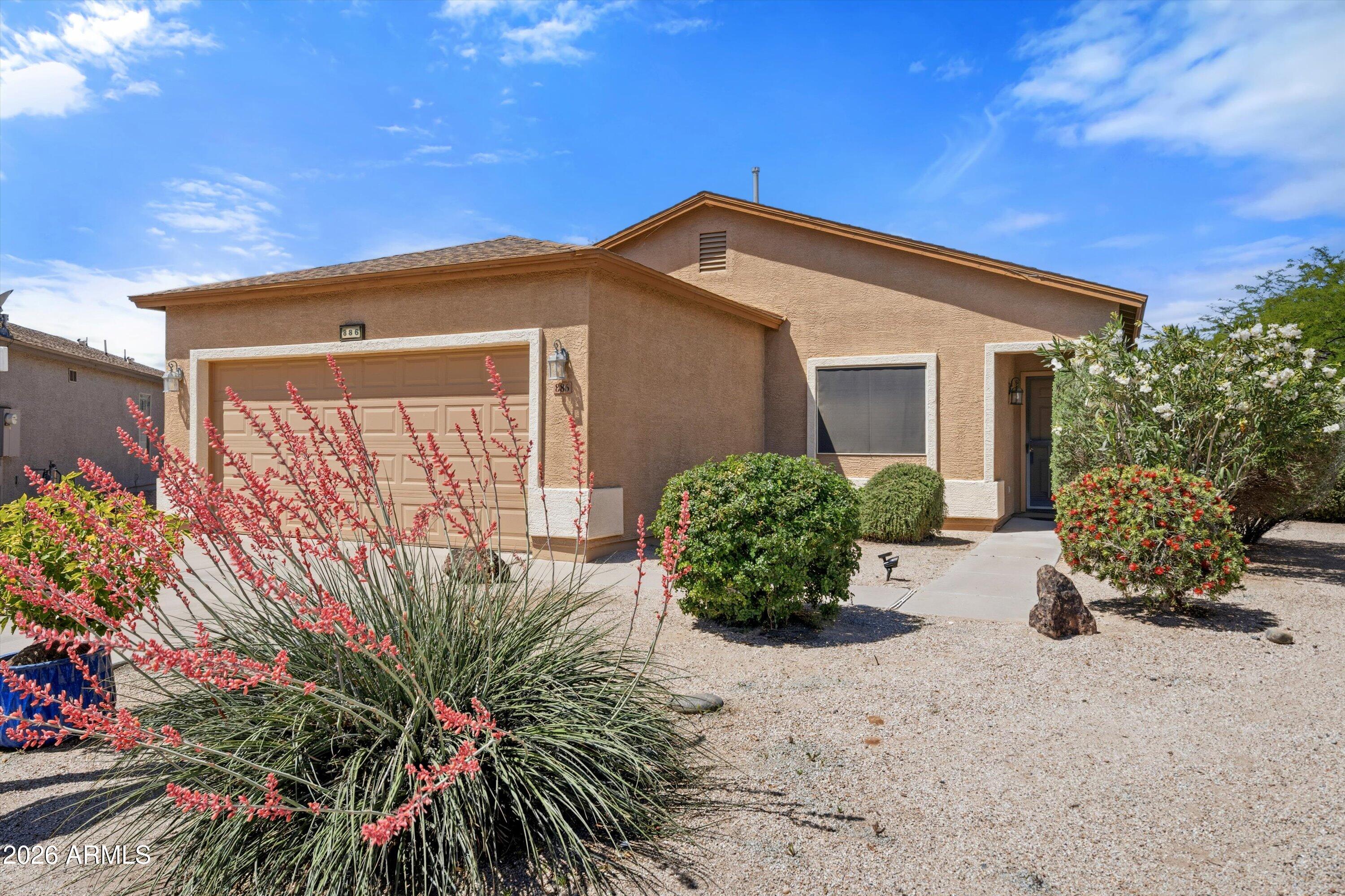886 E DESERT MOON Trail