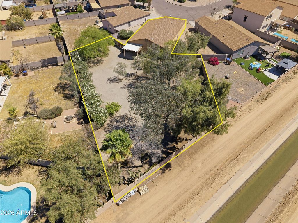 Photo of 886 E Desert Moon Trail, San Tan Valley, AZ 85143 (MLS # 7010706)