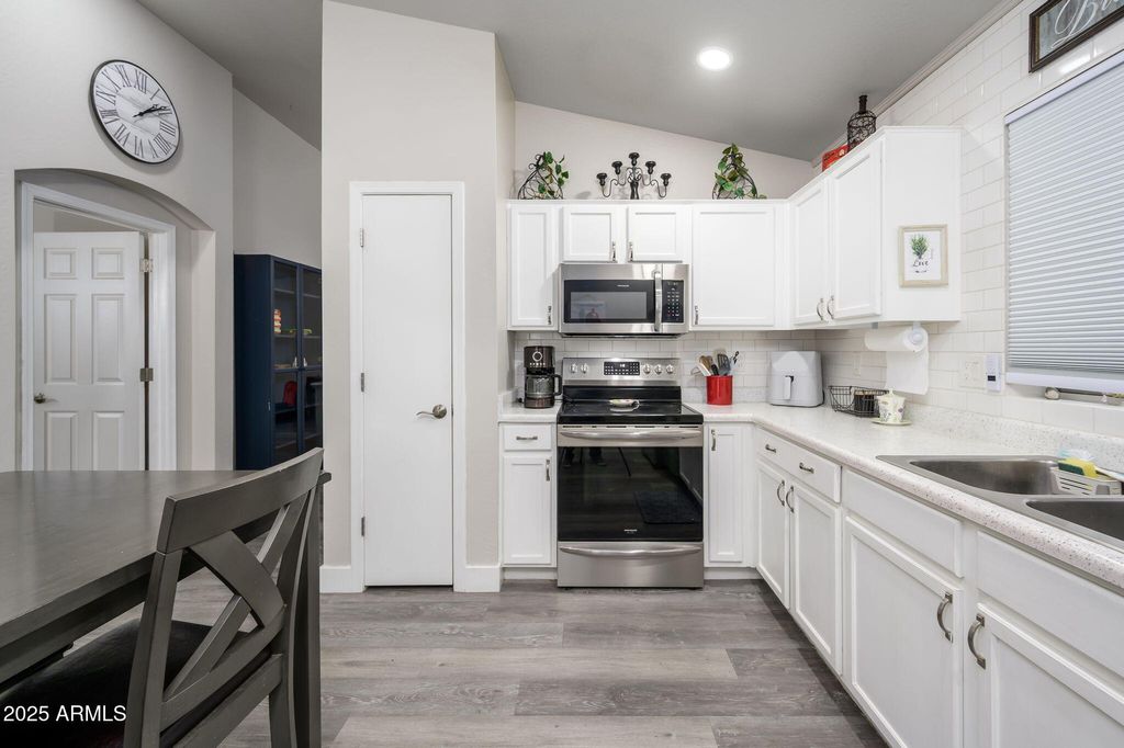 Photo of 993 S 239th Drive, Buckeye, AZ 85326 (MLS # 6925663)
