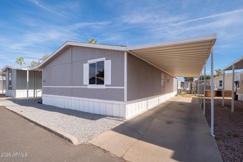 Photo of 8601 N 71st Avenue #92, Glendale, AZ 85301 (MLS # 6966943)