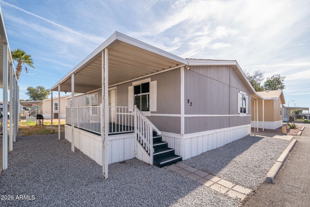 Photo of 8601 N 71st Avenue #92, Glendale, AZ 85301 (MLS # 6966943)