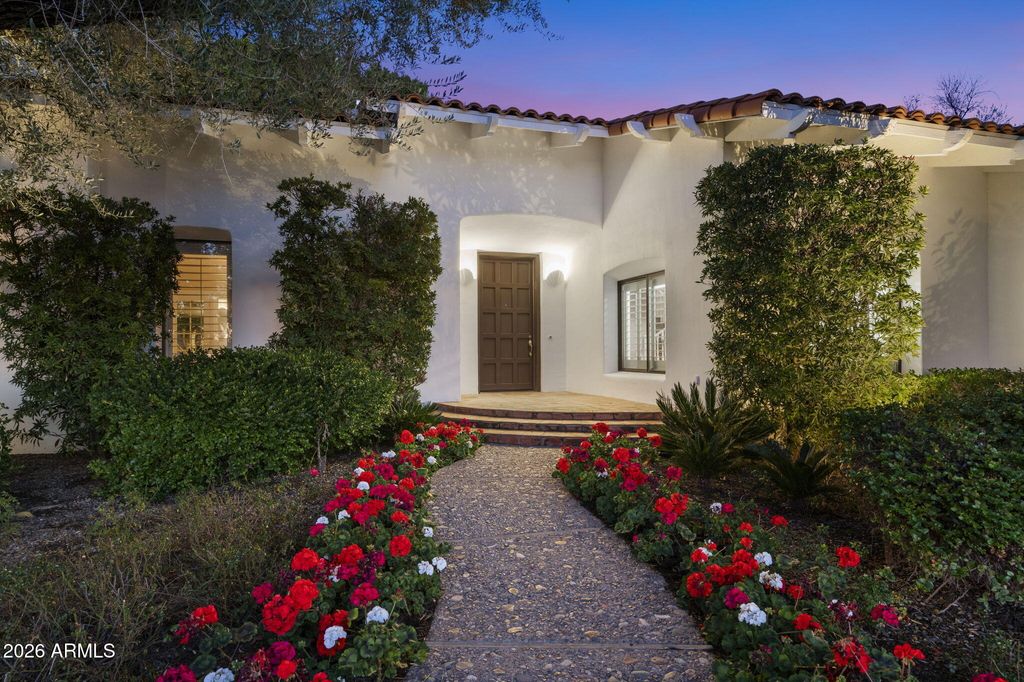 Photo of 84 Biltmore Estates Ests, Phoenix, AZ 85016 (MLS # 6973422)