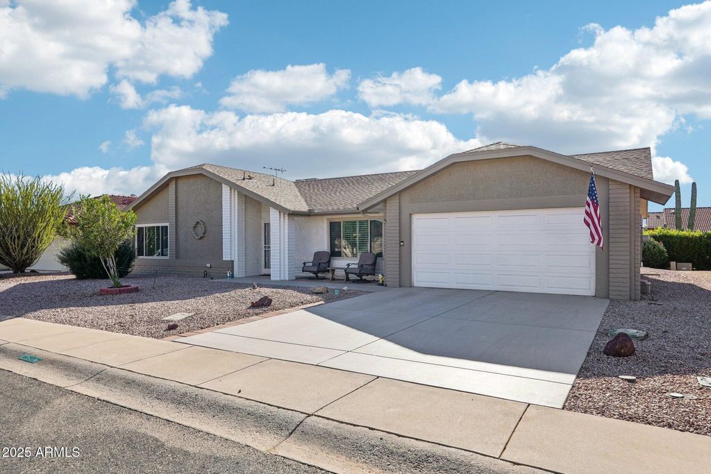 Photo of 13819 W Elmbrook Drive, Sun City West, AZ 85375 (MLS # 6933131)