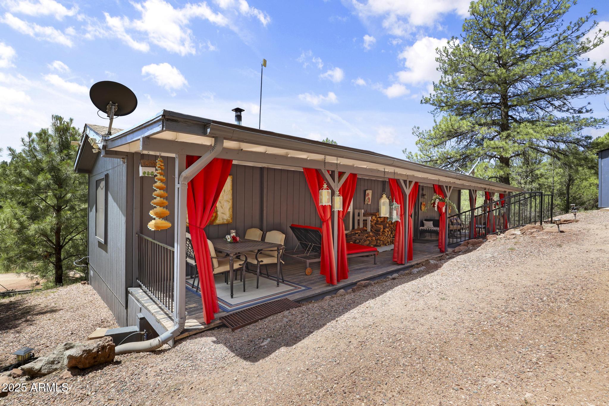 254 S BLACKFOOT Road