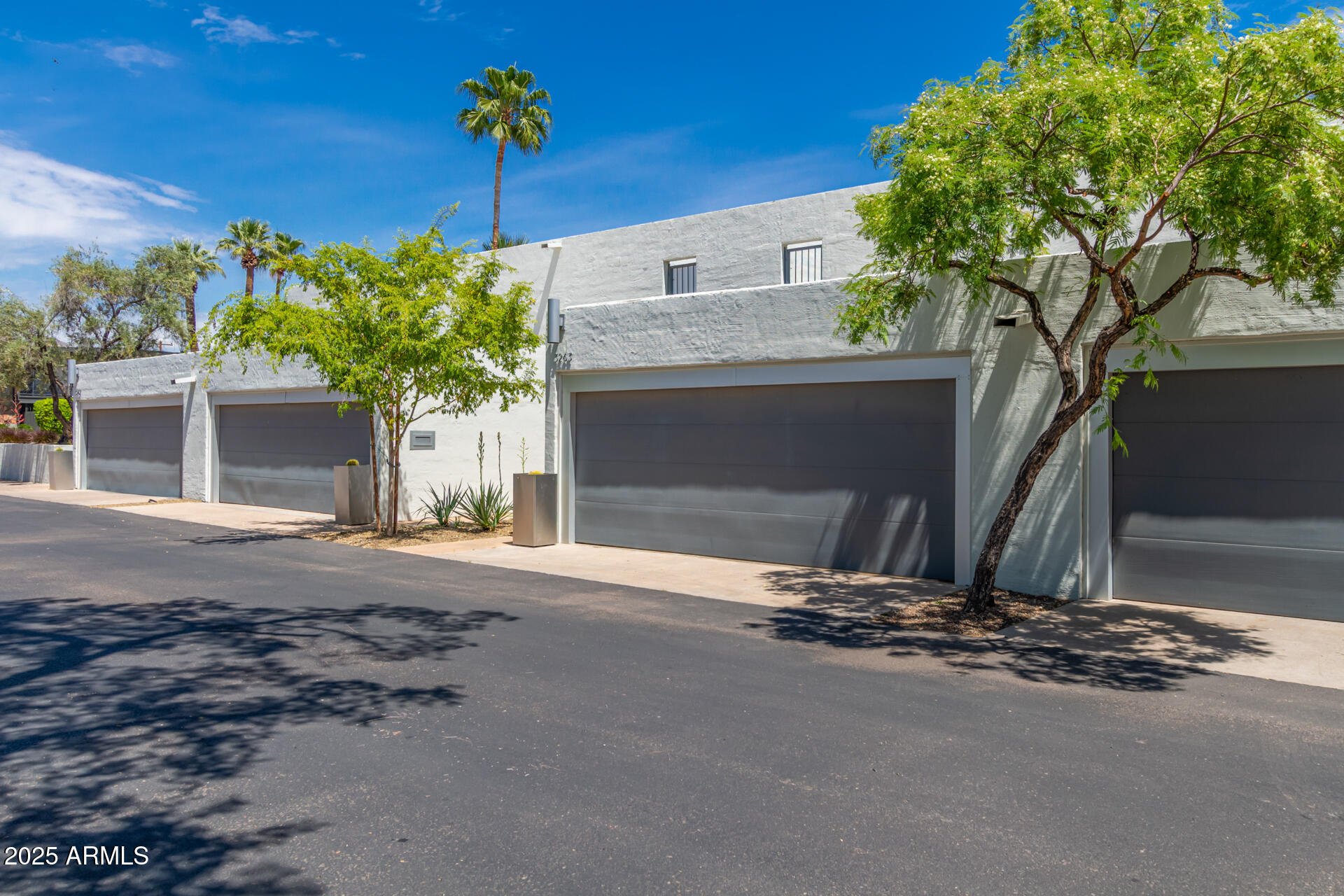 3263 E CAMELBACK Road