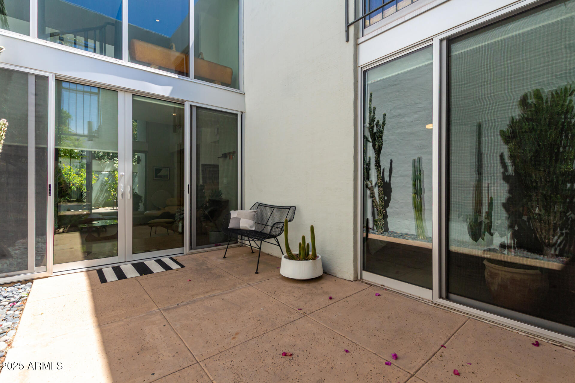 3263 E CAMELBACK Road