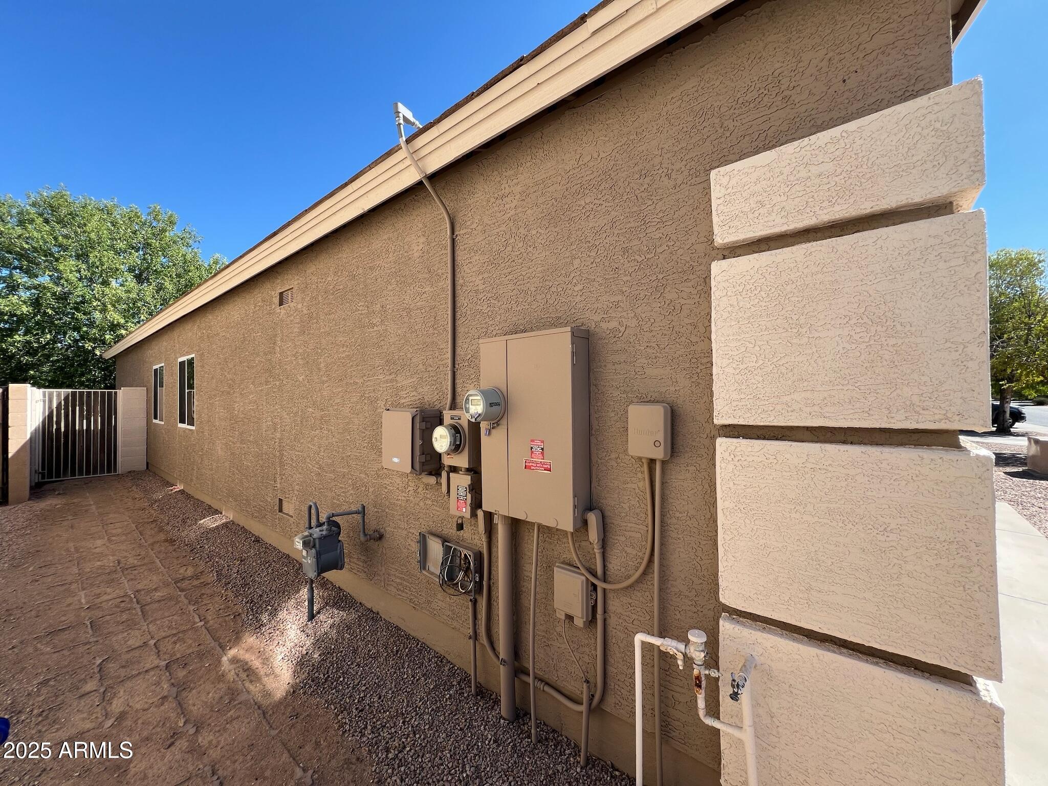 714 W SPRUELL Avenue