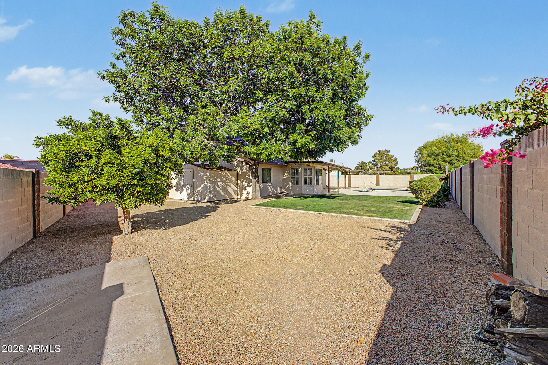 ROYAL ESTATES EAST - Residential