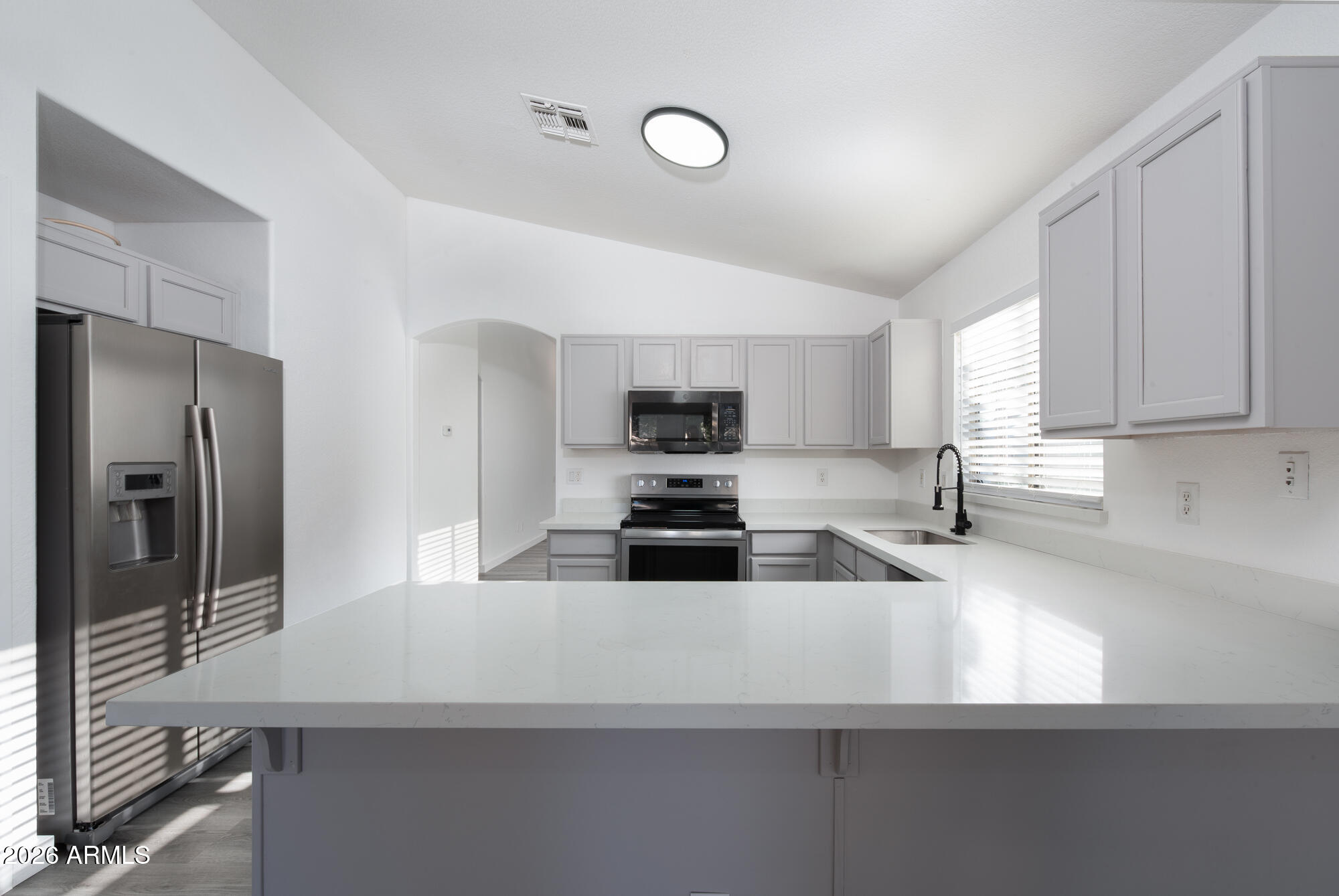 1034 E MONTELEONE Street