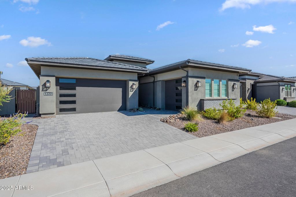 Photo of 1320 E Beechnut Place, Chandler, AZ 85249 (MLS # 6926447)