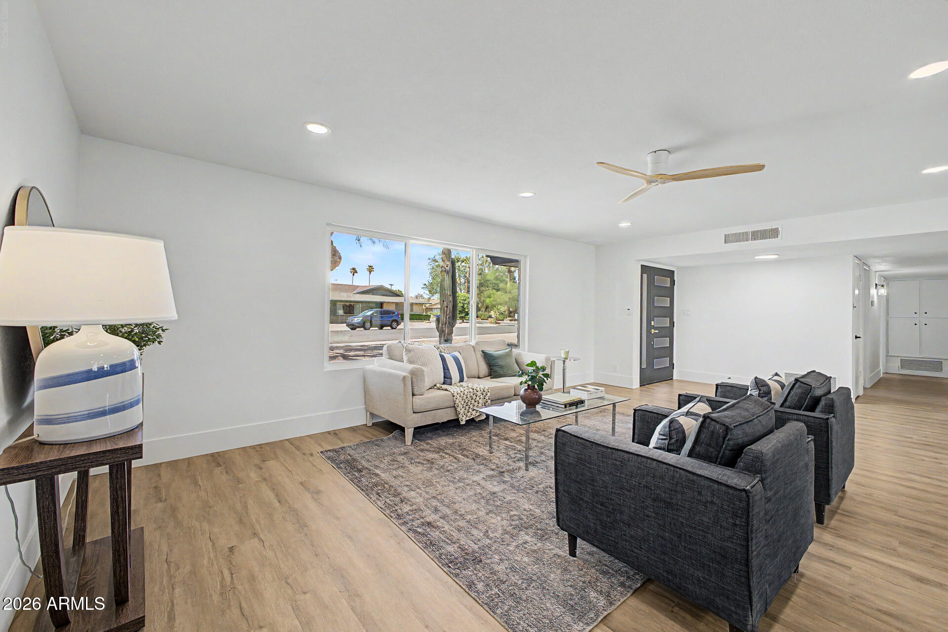 611 E ERIE Drive