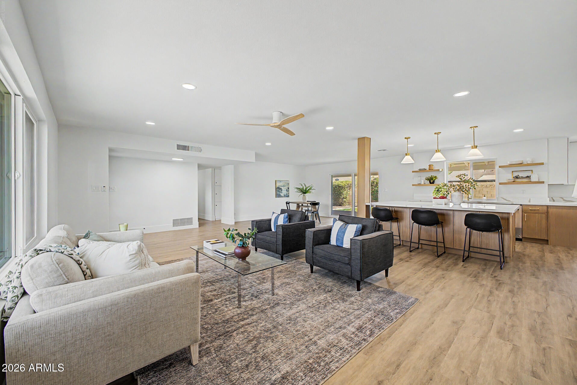 611 E ERIE Drive