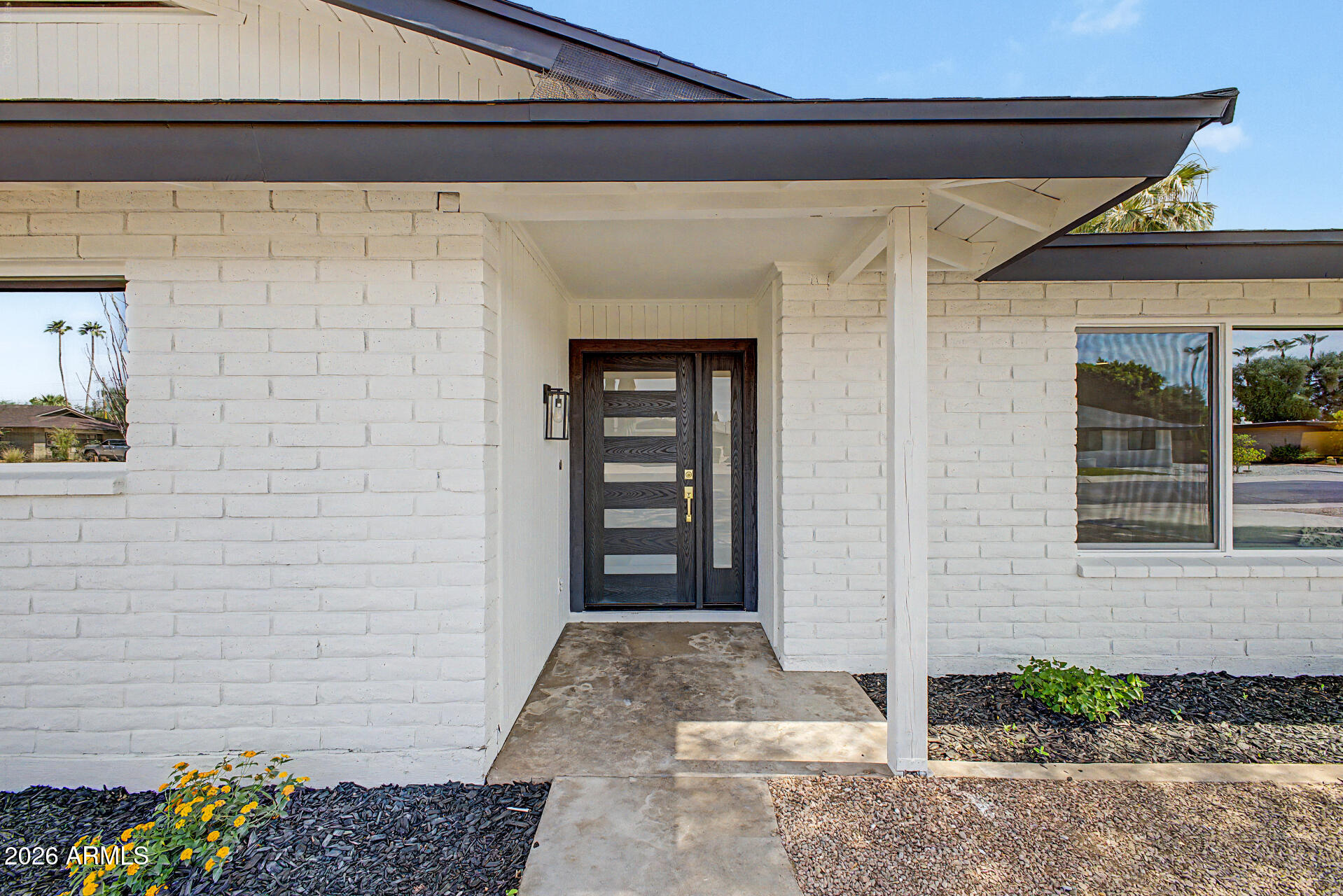 611 E ERIE Drive