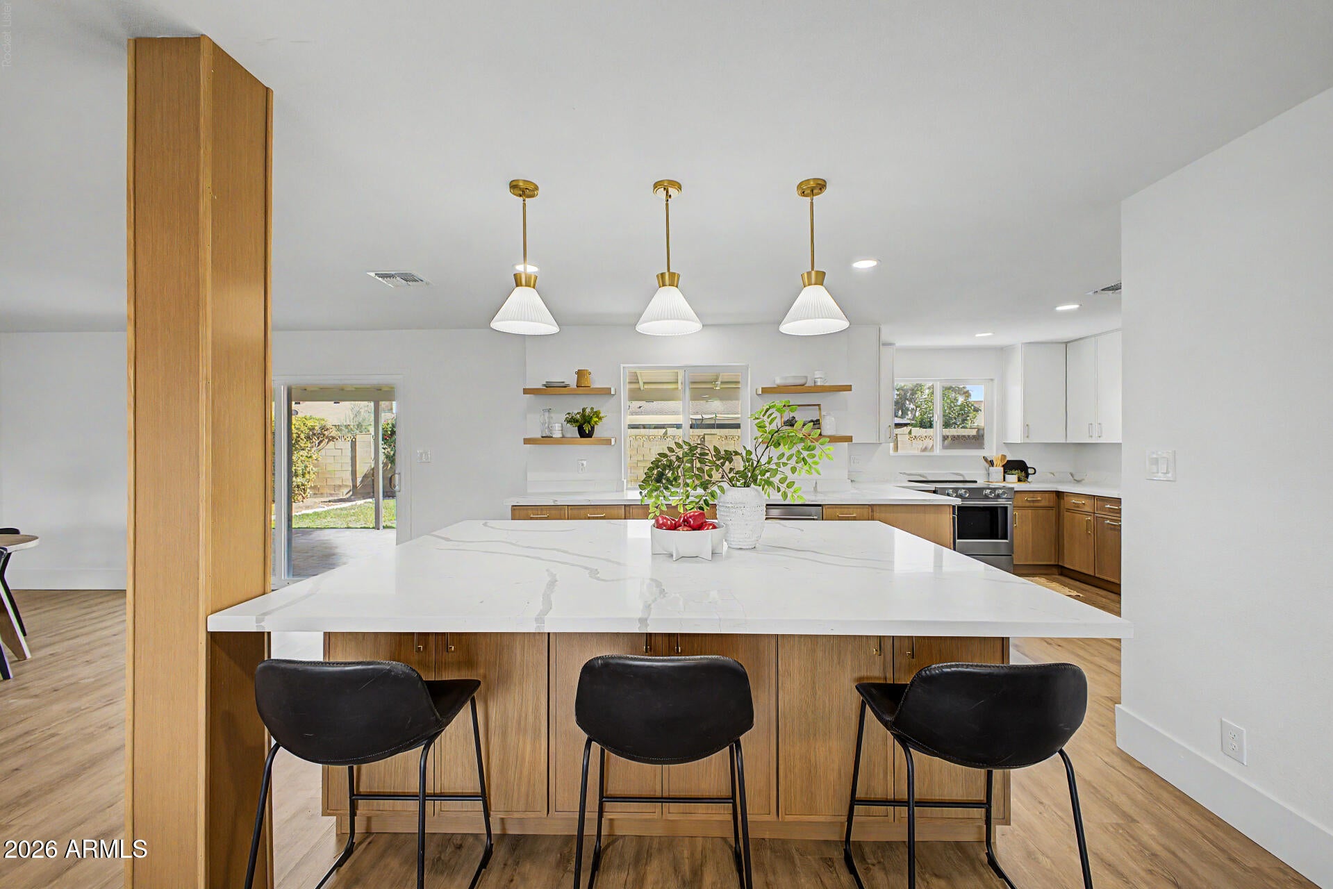 611 E ERIE Drive