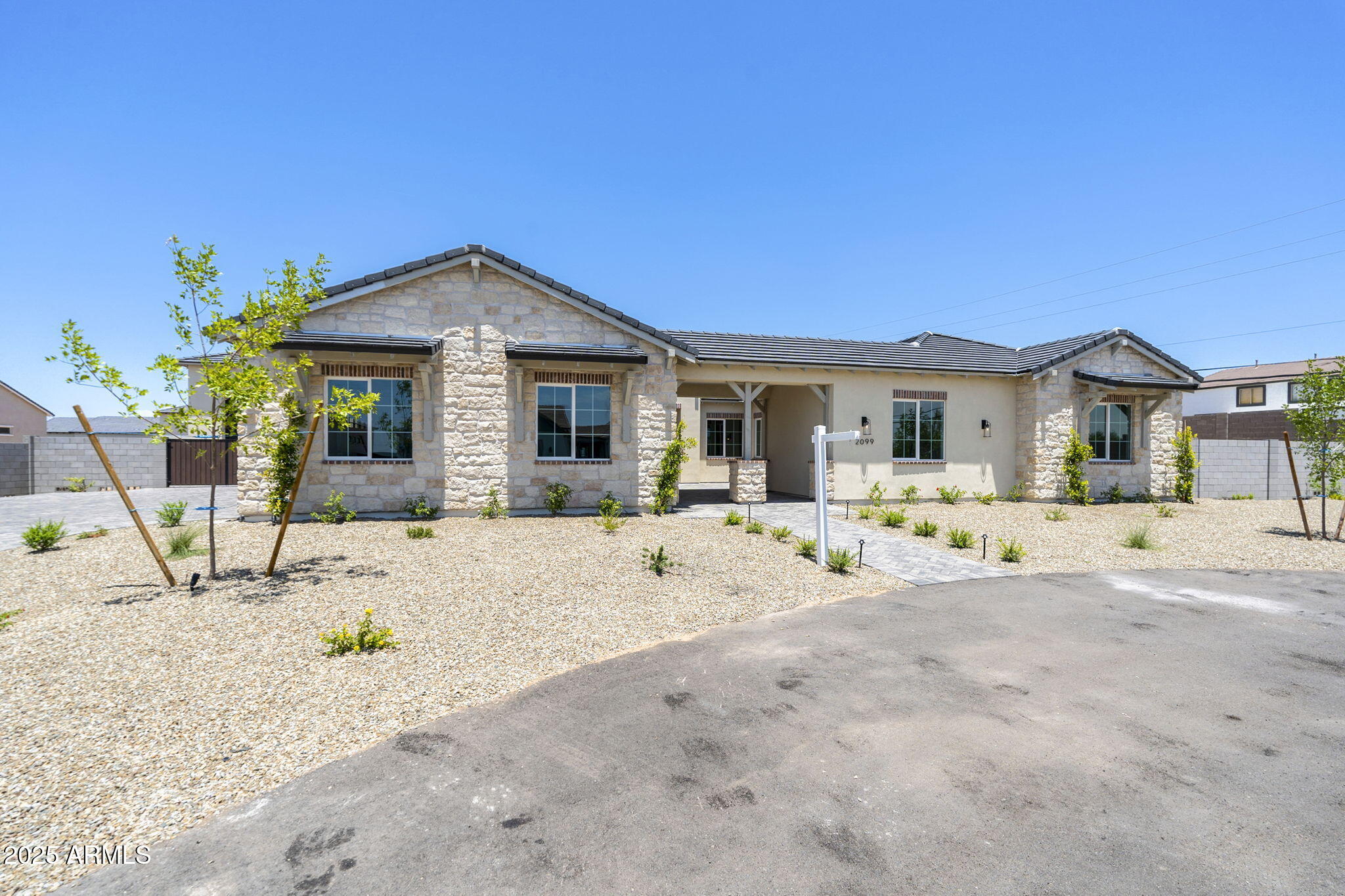2099 N 177TH Place