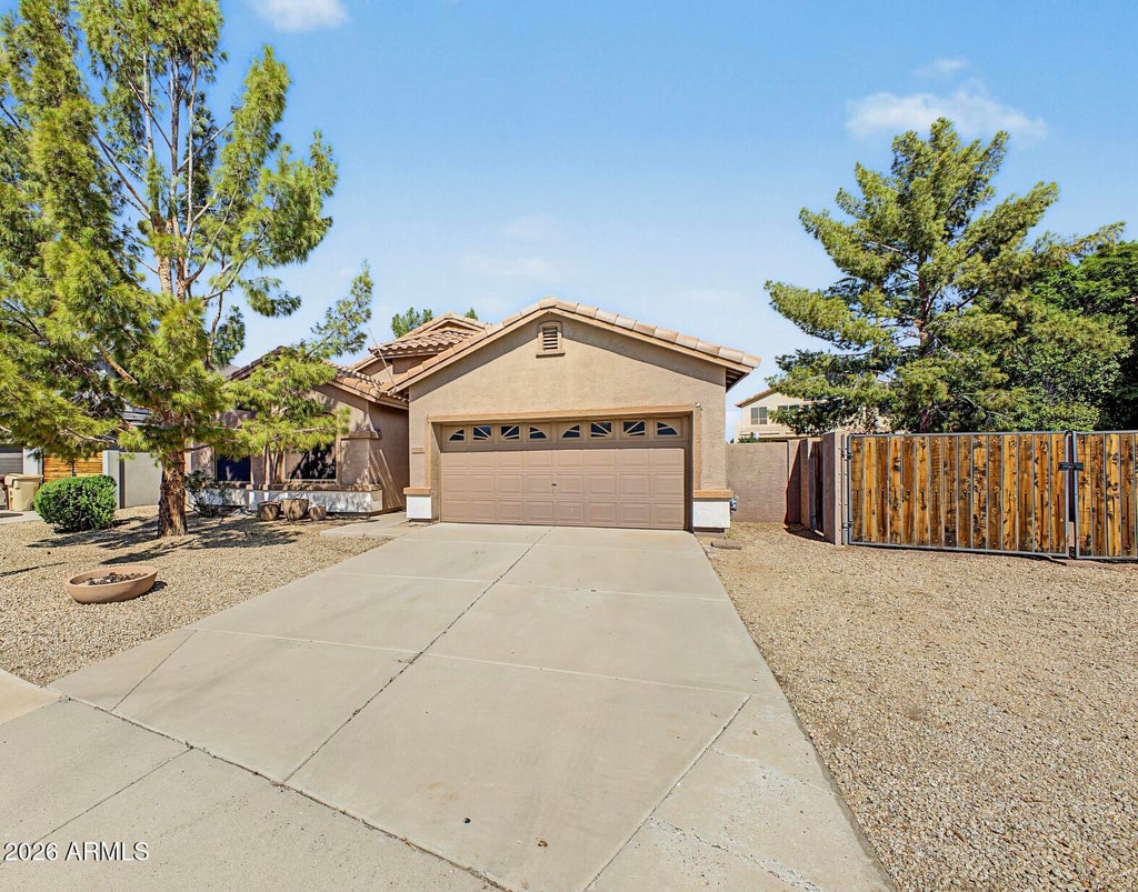 Photo of 10842 W Carlota Lane, Peoria, AZ 85373 (MLS # 7085077)