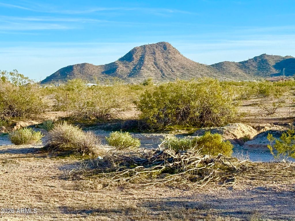 Photo of Tbd W Los Hijos Rd 1.25 Acres #-, Maricopa, AZ 85139 (MLS # 6973166)