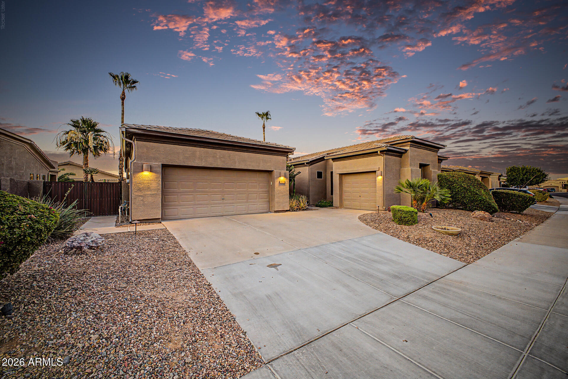 362 W CAROB Drive