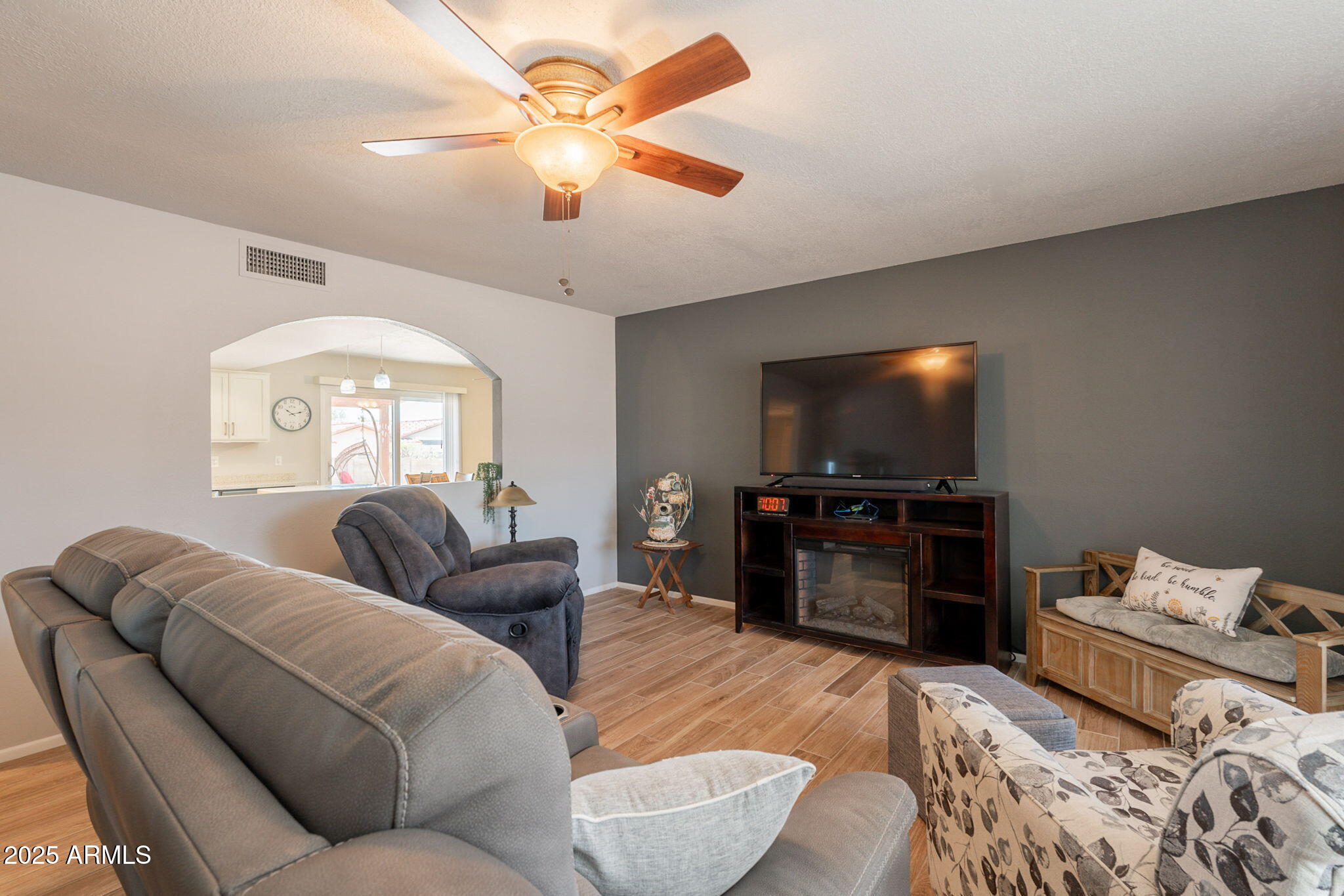 2114 E TIERRA BUENA Lane