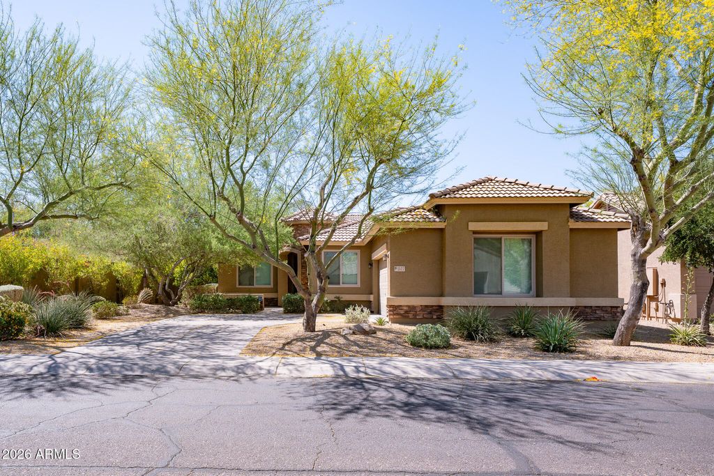 Photo of 1527 E Gary Way, Phoenix, AZ 85042 (MLS # 7029557)